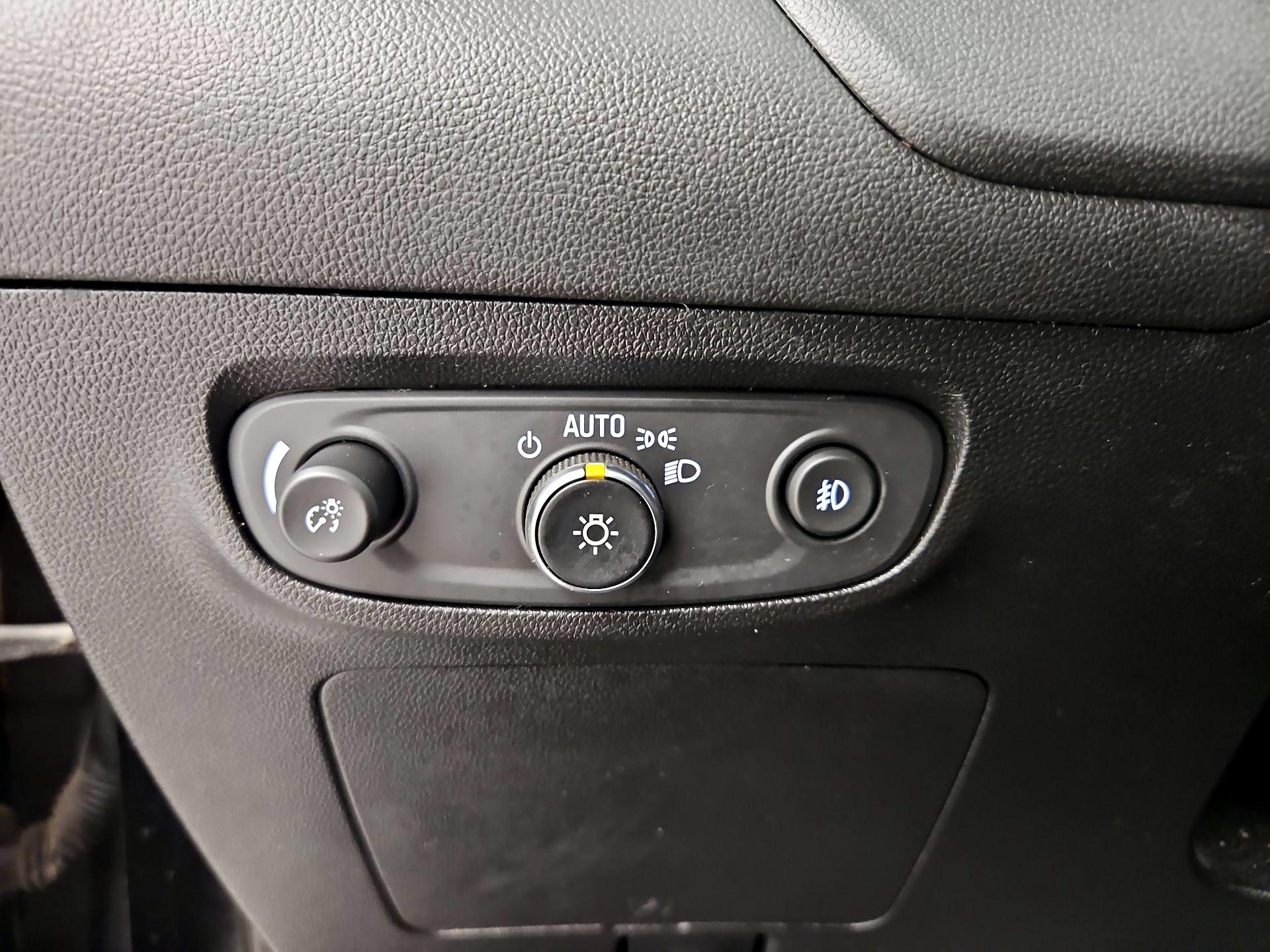 Thumbnail: 2020 Buick Encore GX - 13