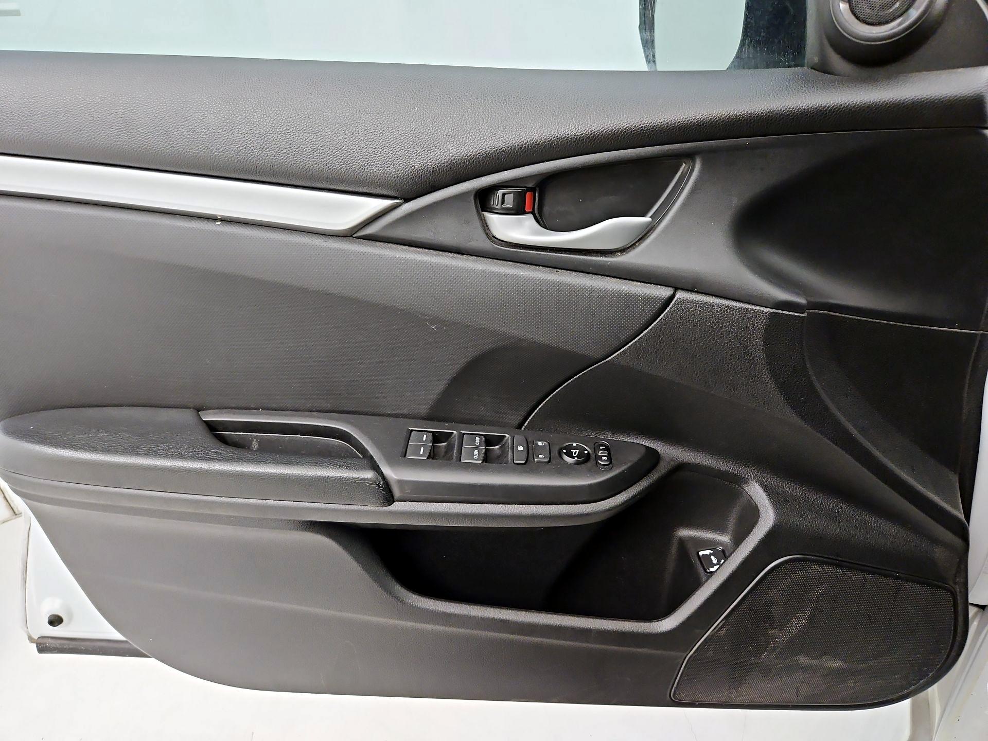 Thumbnail: 2020 Honda Civic - 12