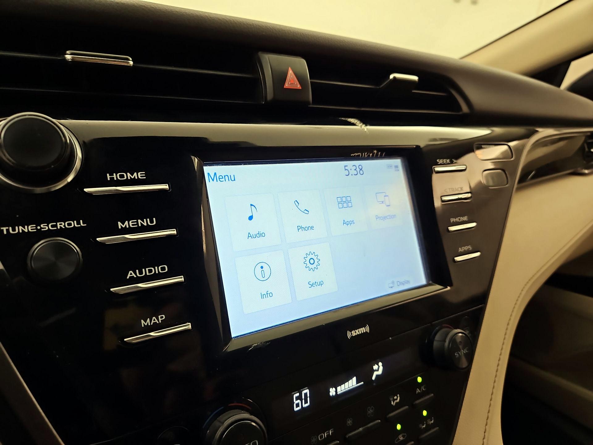 Thumbnail: 2020 Toyota Camry - 15