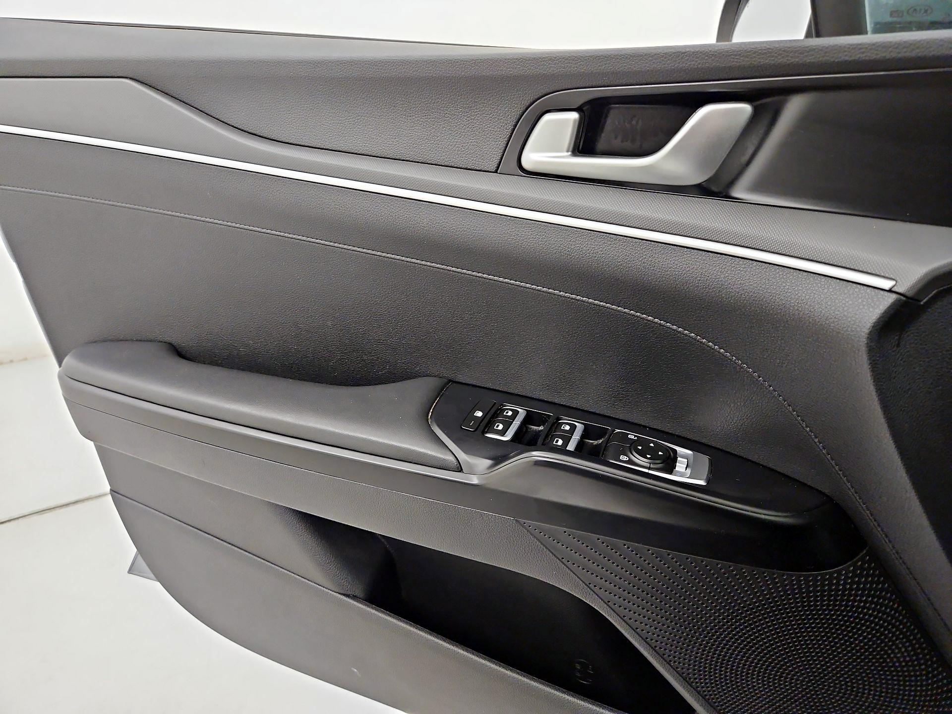 Thumbnail: 2021 Kia K5 - 12