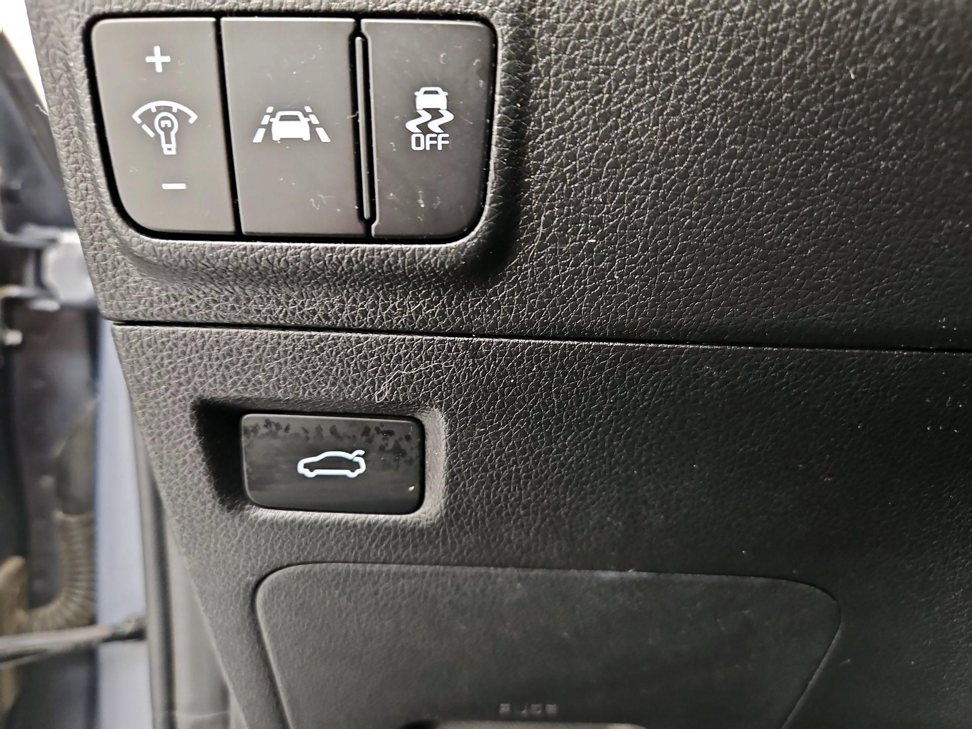 Thumbnail: 2021 Kia K5 - 13