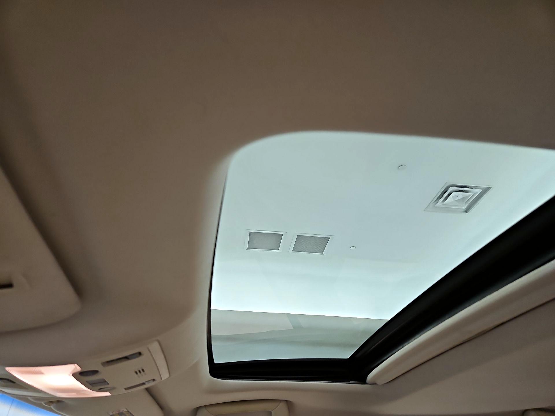 Thumbnail: 2014 Lexus ES - 20
