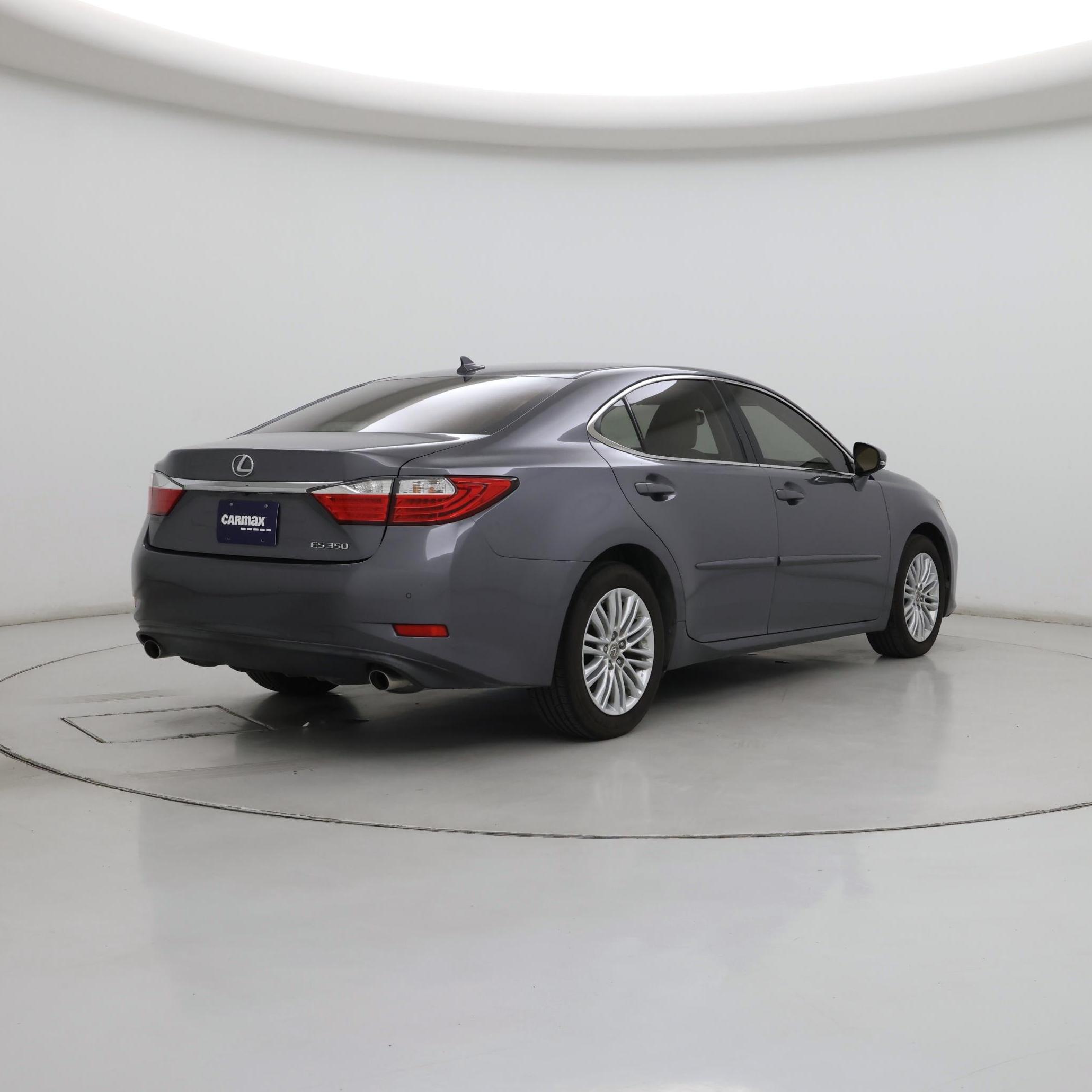 Thumbnail: 2014 Lexus ES - 8