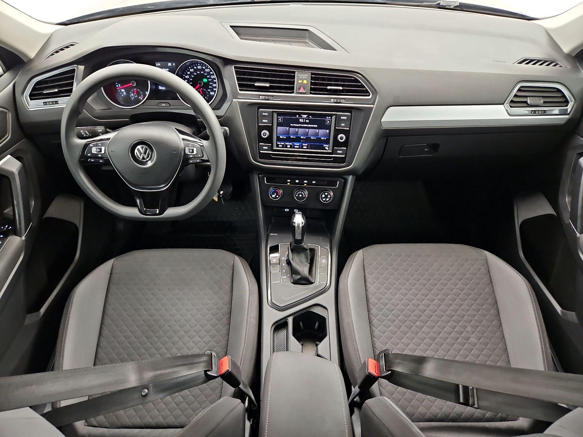 Thumbnail: 2020 Volkswagen Tiguan - 9
