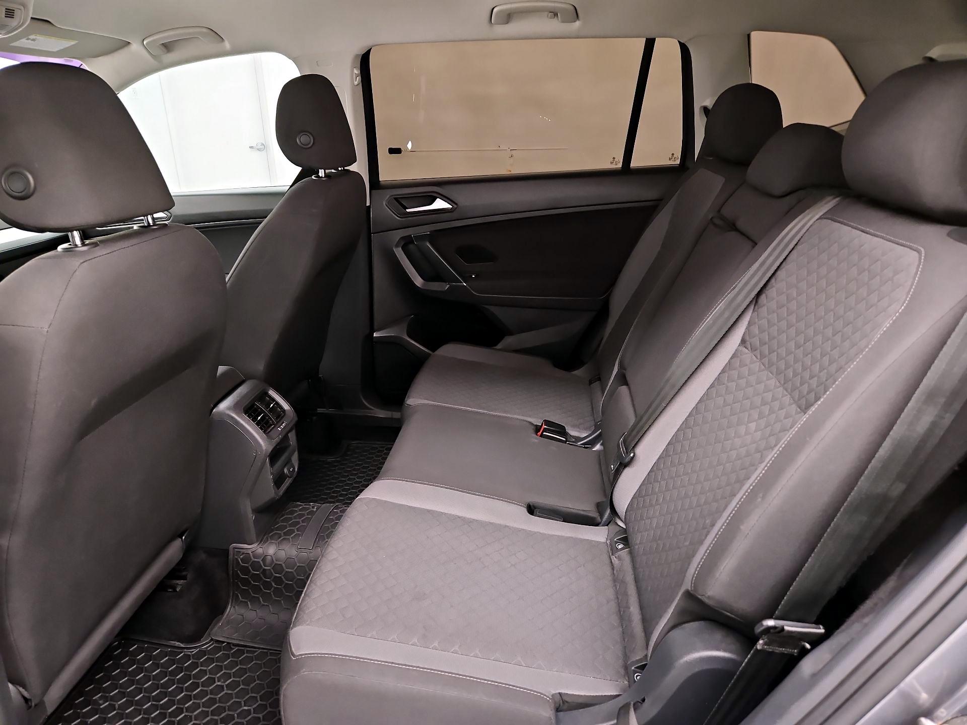 Thumbnail: 2020 Volkswagen Tiguan - 19