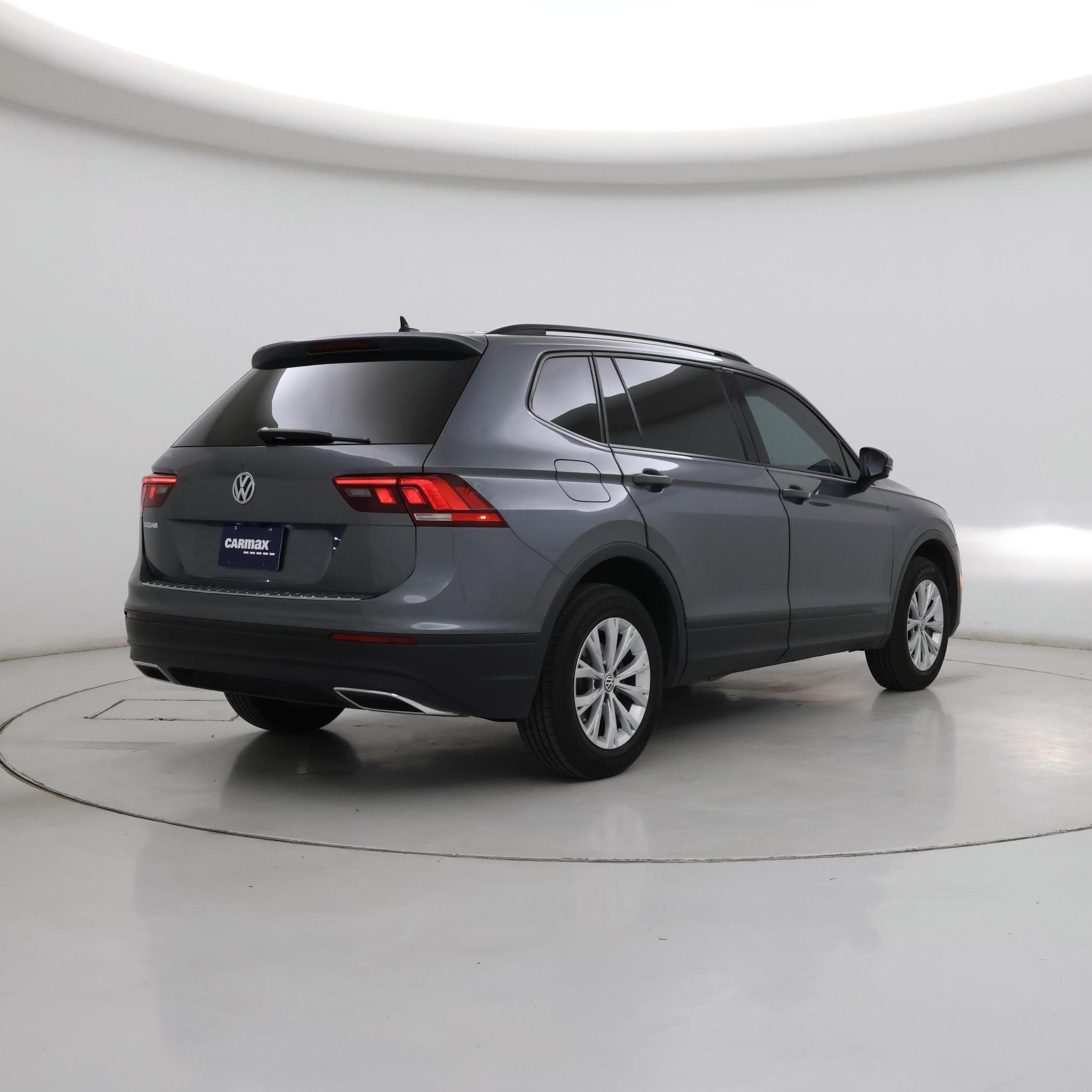 Thumbnail: 2020 Volkswagen Tiguan - 8