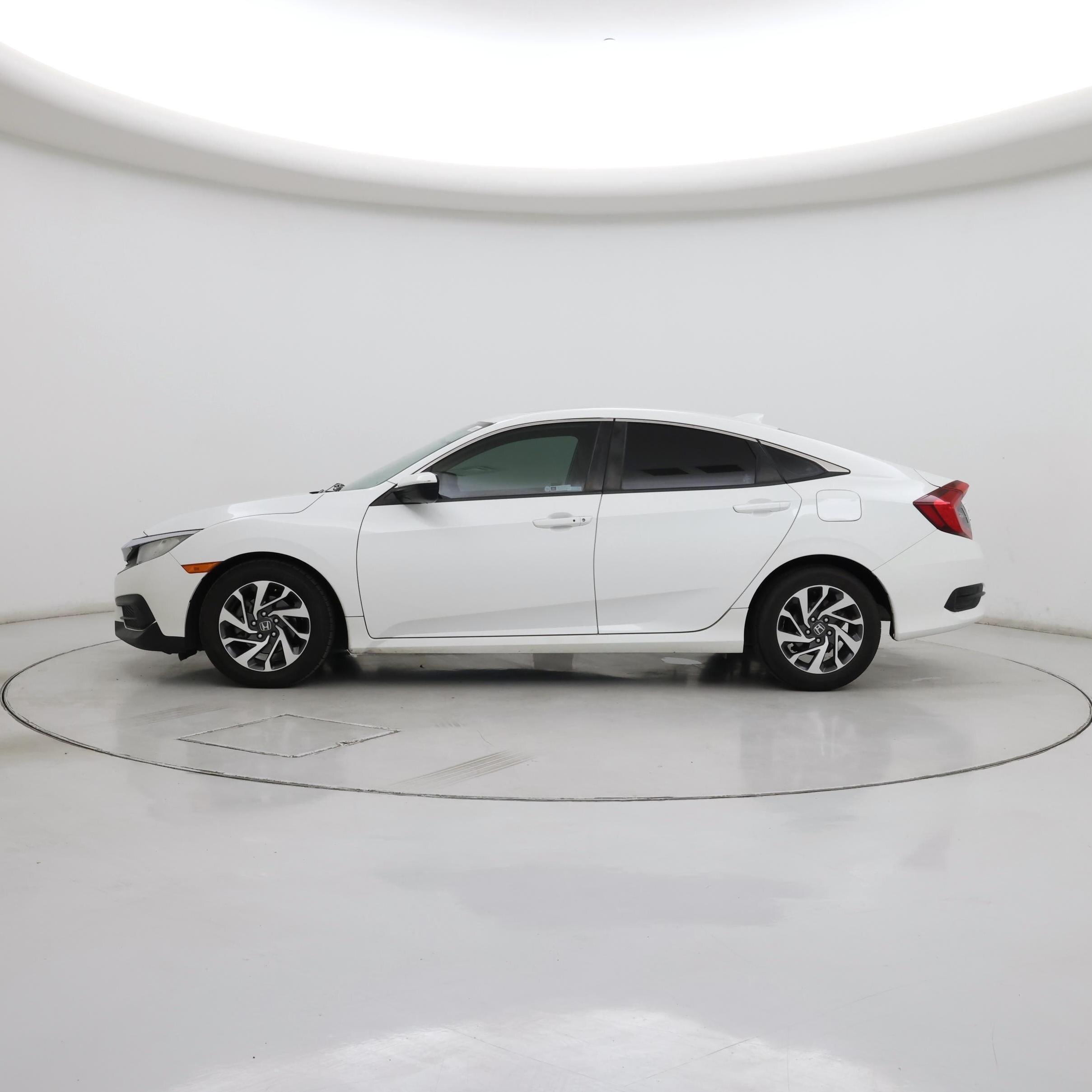 Thumbnail: 2018 Honda Civic - 3