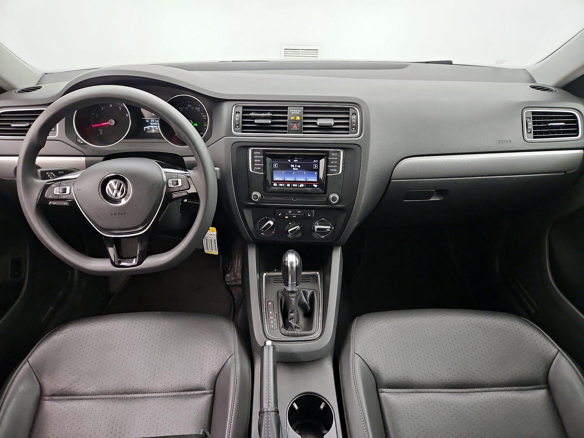 Thumbnail: 2018 Volkswagen Jetta - 9