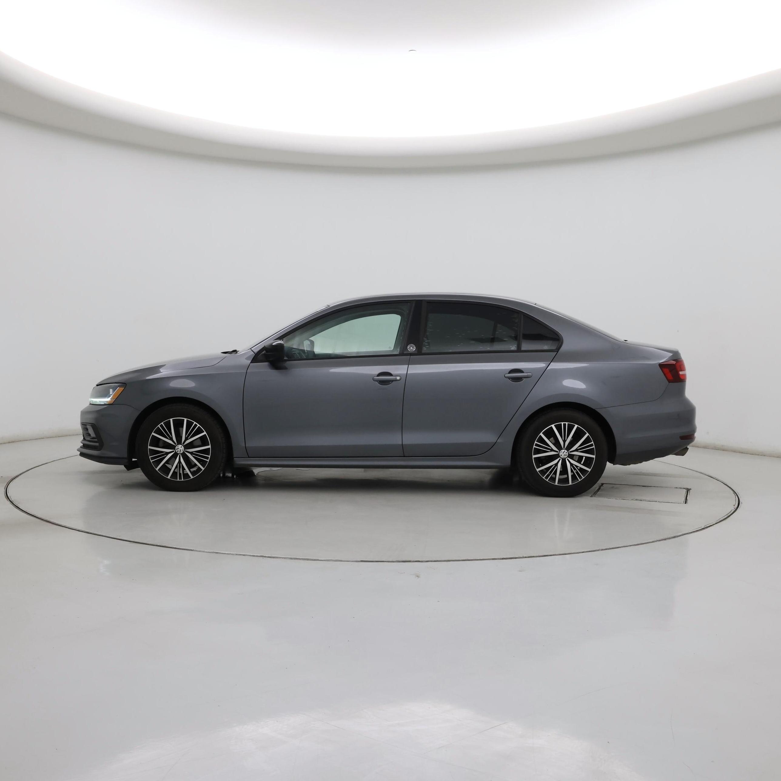 Thumbnail: 2018 Volkswagen Jetta - 3