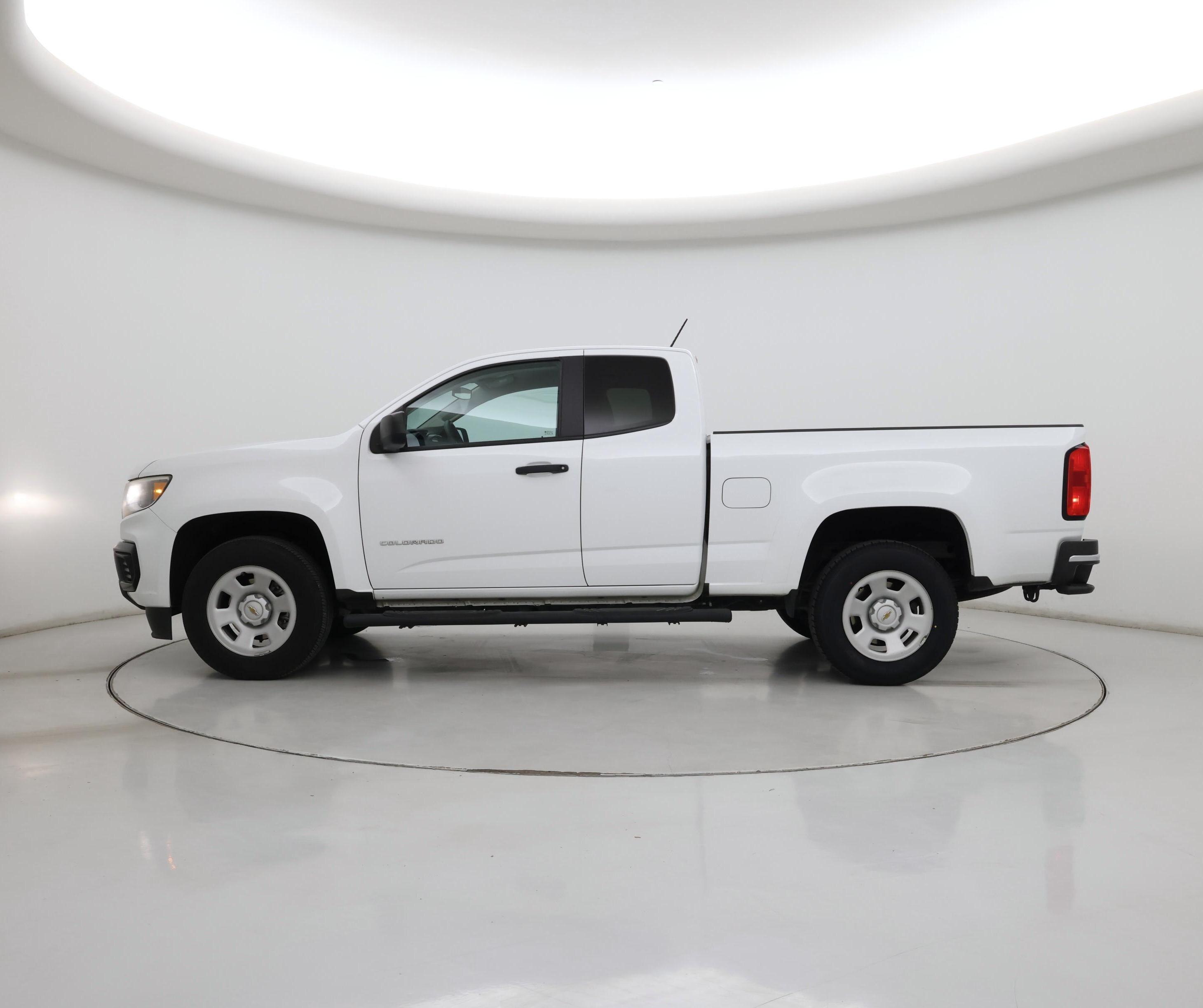 Thumbnail: 2021 Chevrolet Colorado - 3