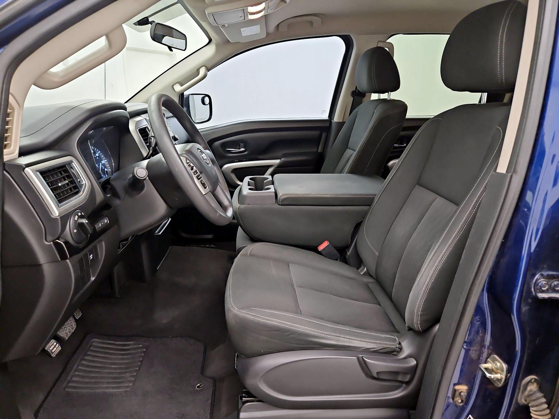 Thumbnail: 2017 Nissan Titan - 11