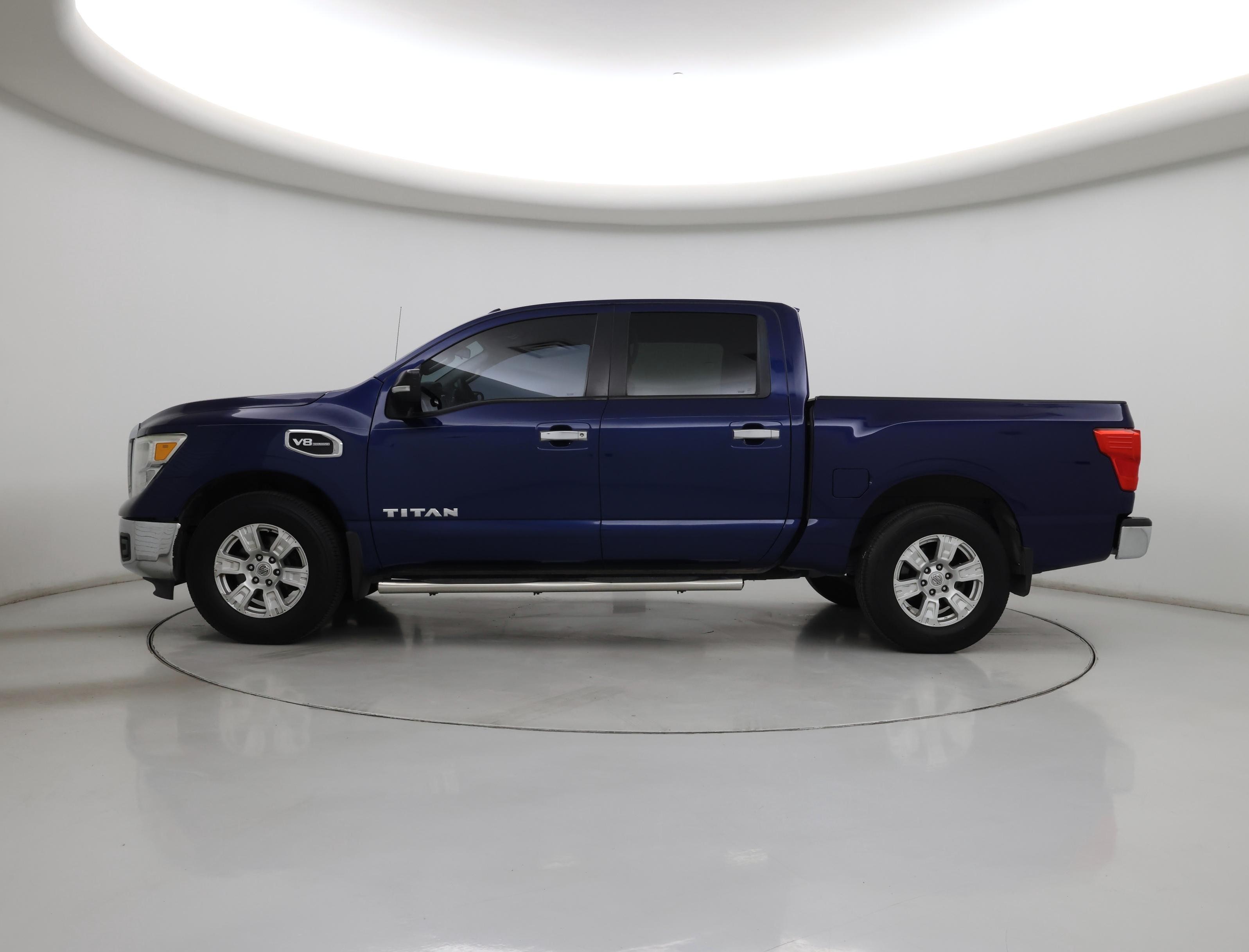 Thumbnail: 2017 Nissan Titan - 3