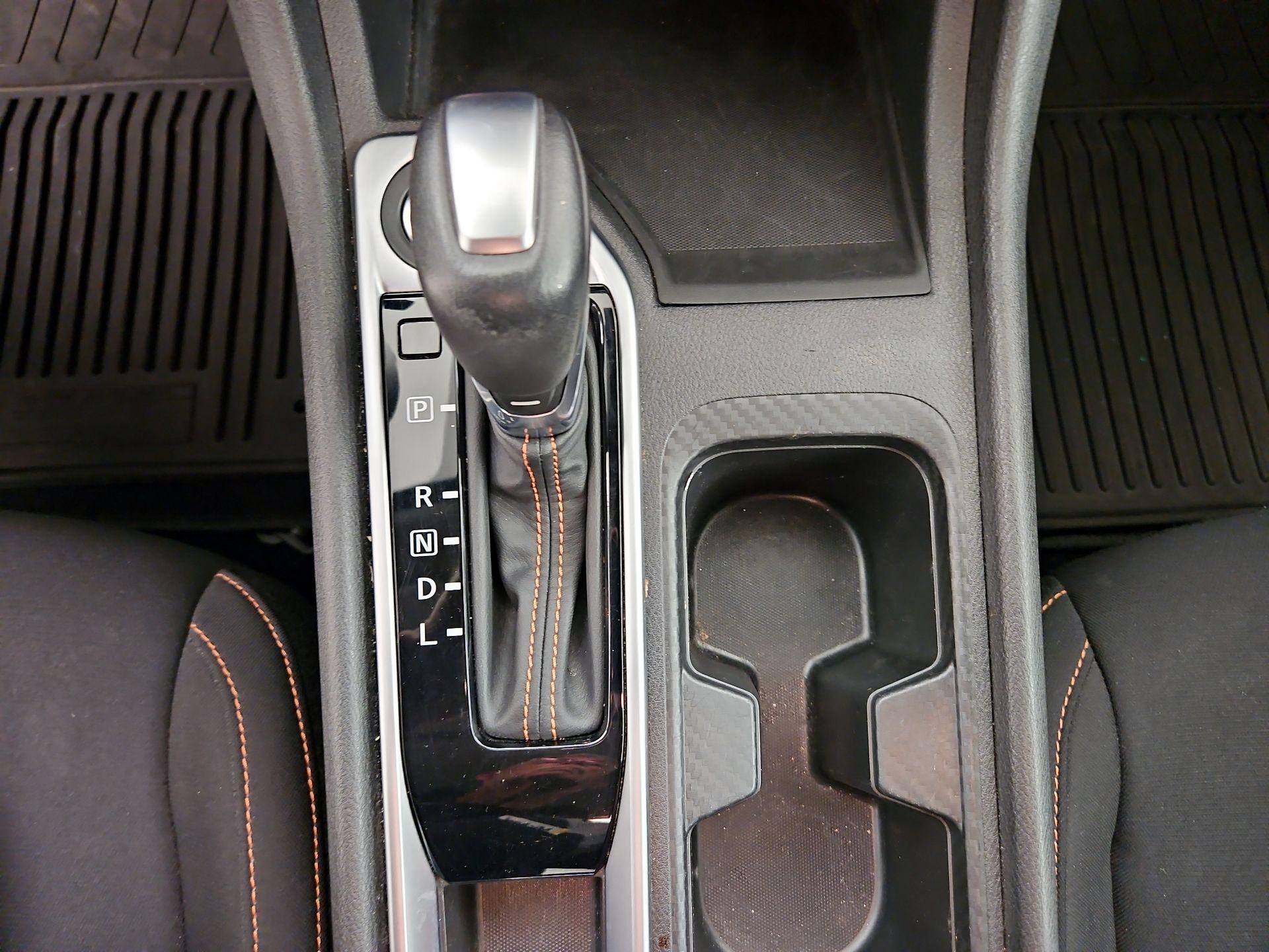 Thumbnail: 2023 Nissan Sentra - 17