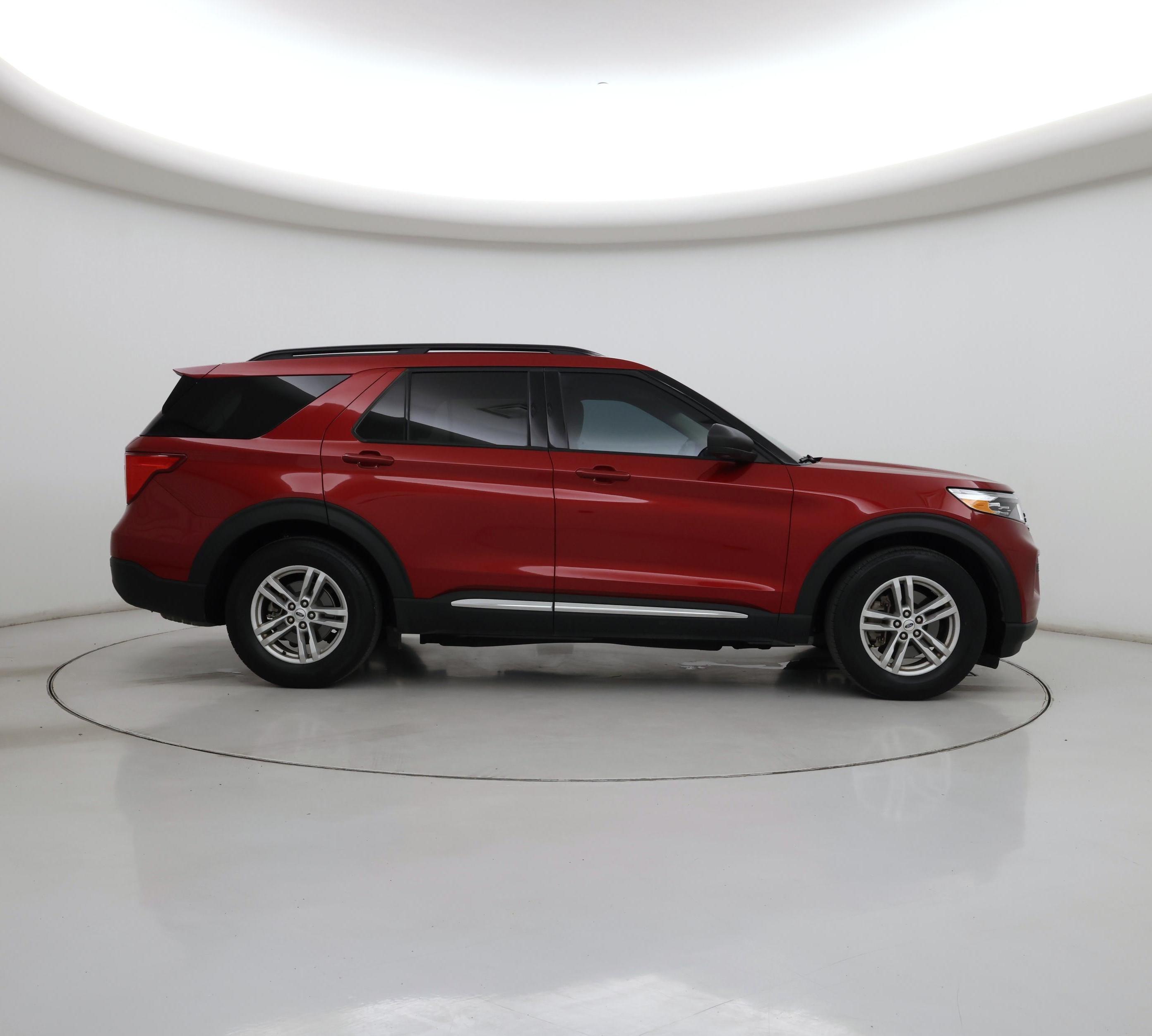 Thumbnail: 2021 Ford Explorer - 7