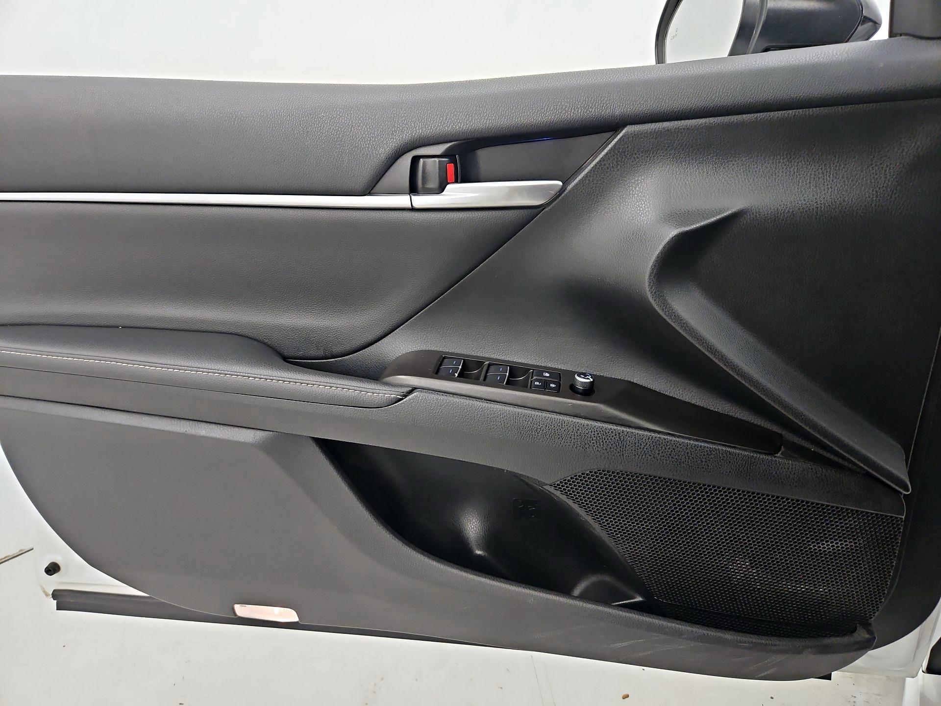 Thumbnail: 2023 Toyota Camry - 12