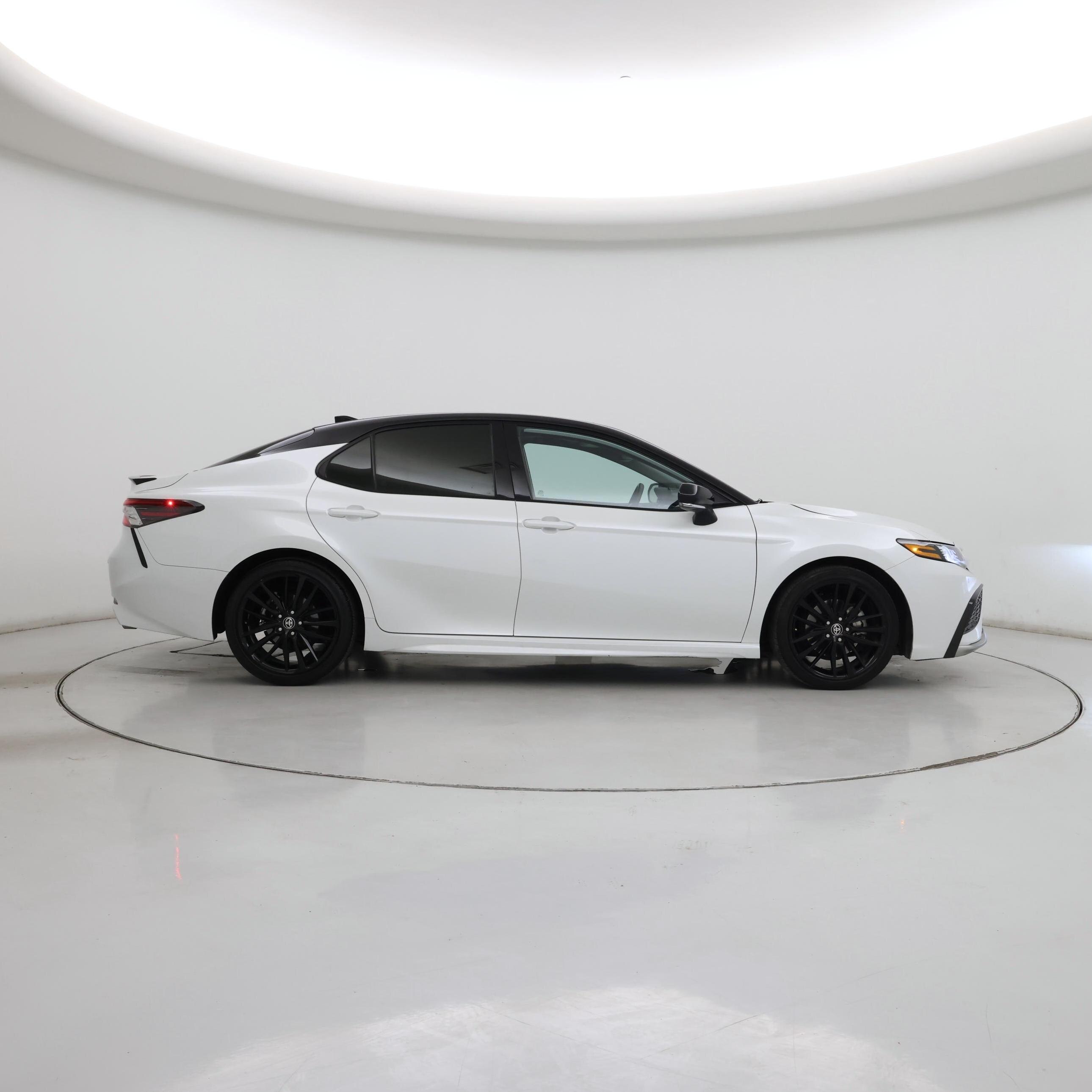 Thumbnail: 2023 Toyota Camry - 7