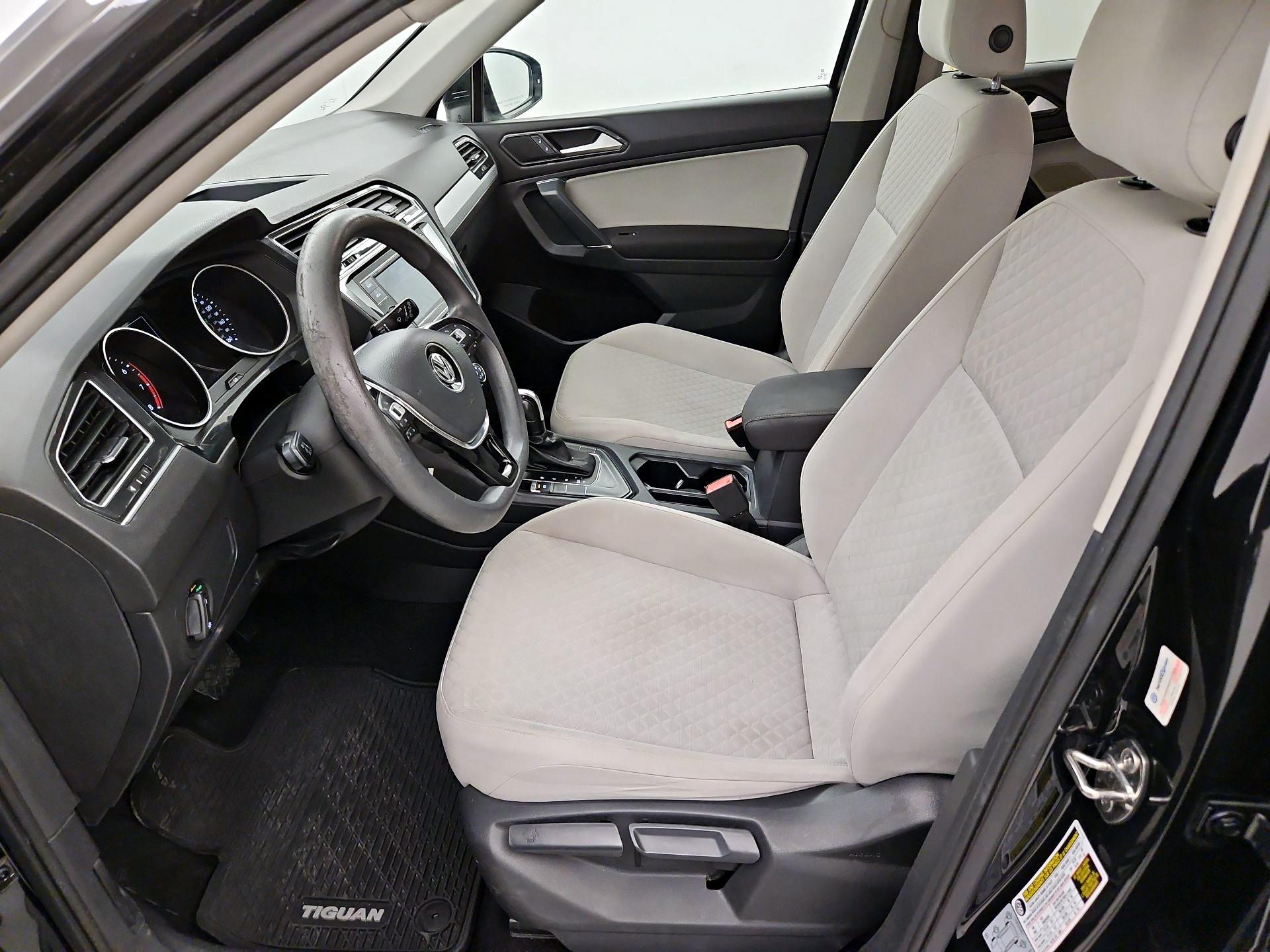 Thumbnail: 2018 Volkswagen Tiguan - 11