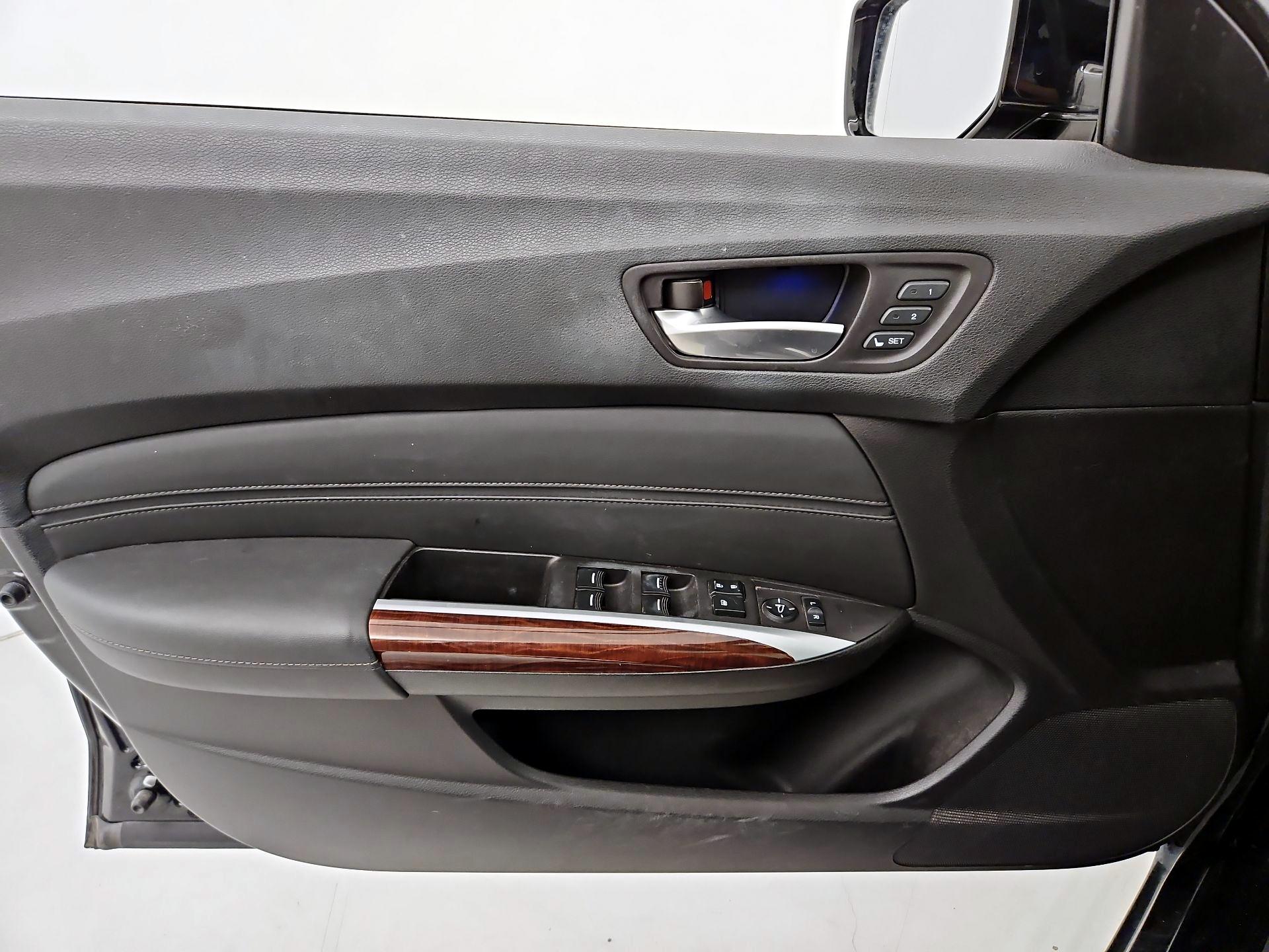 Thumbnail: 2016 Acura TLX - 12
