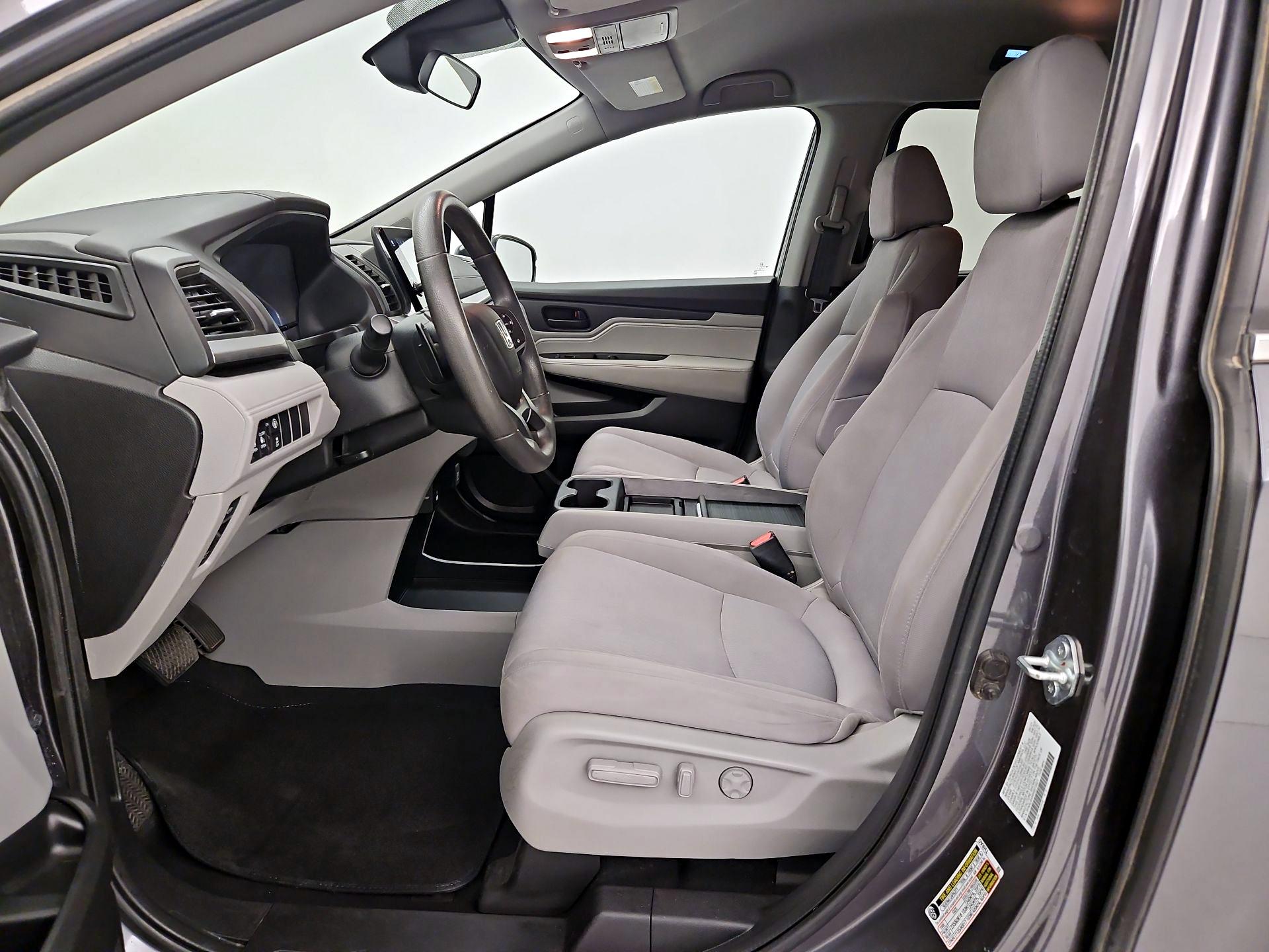 Thumbnail: 2022 Honda Odyssey - 11