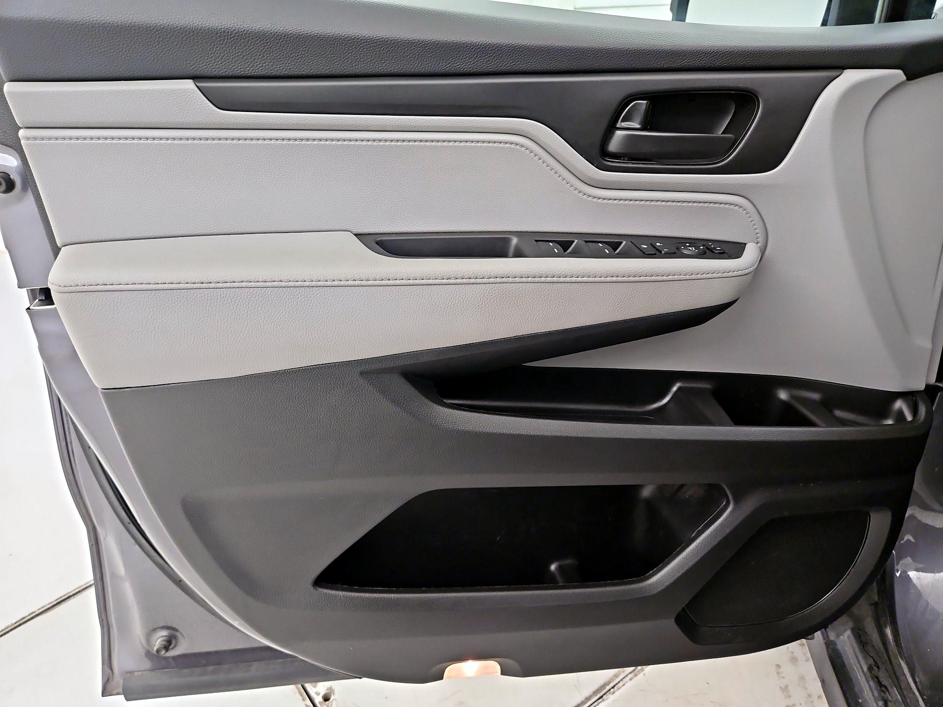 Thumbnail: 2022 Honda Odyssey - 12