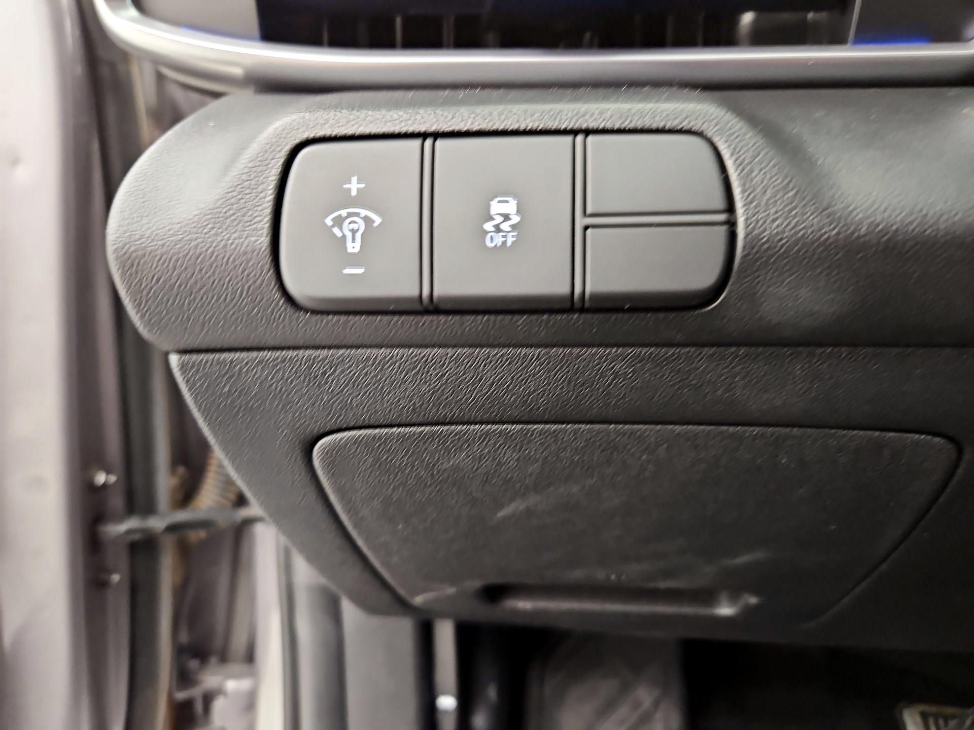 Thumbnail: 2024 Hyundai Elantra - 13