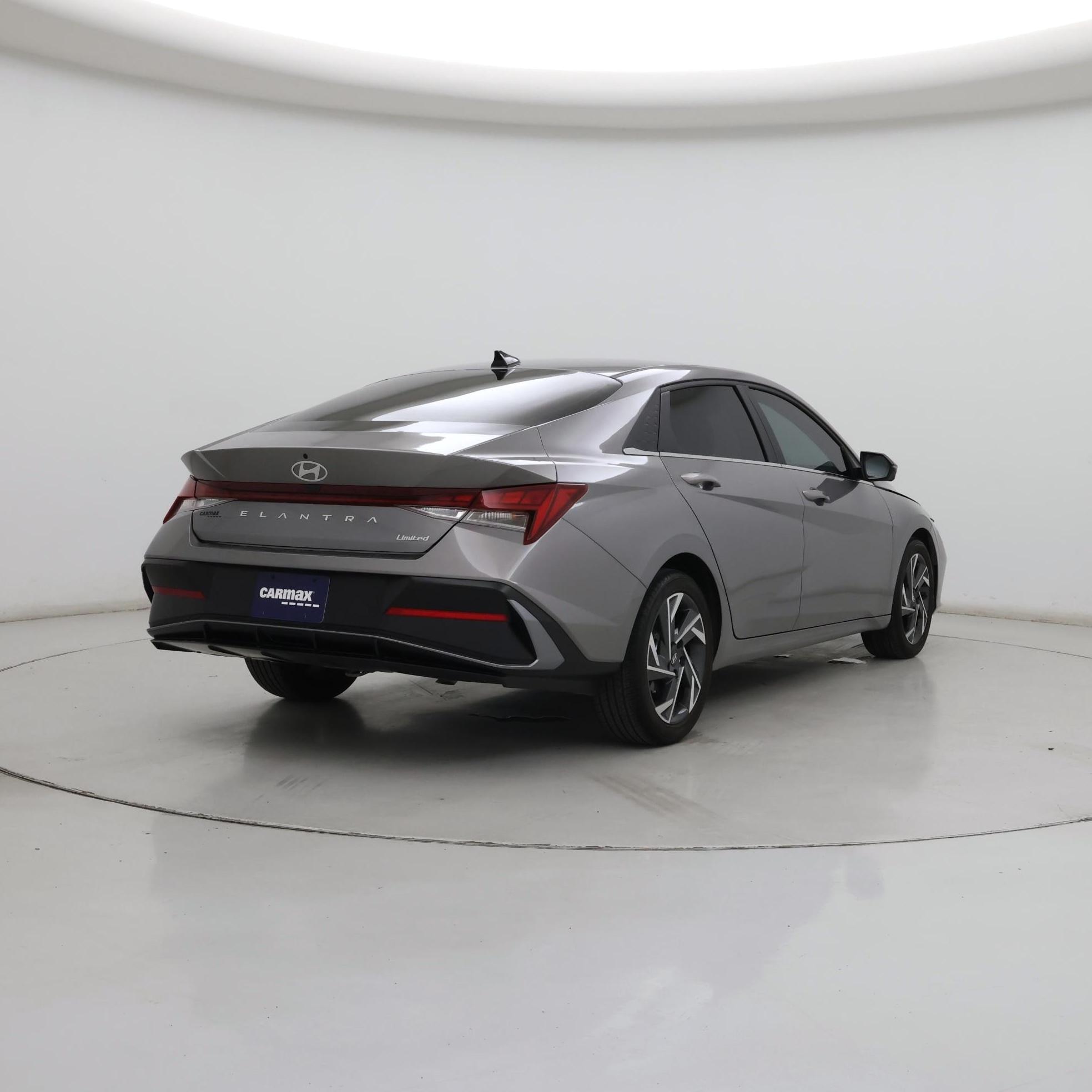 Thumbnail: 2024 Hyundai Elantra - 8