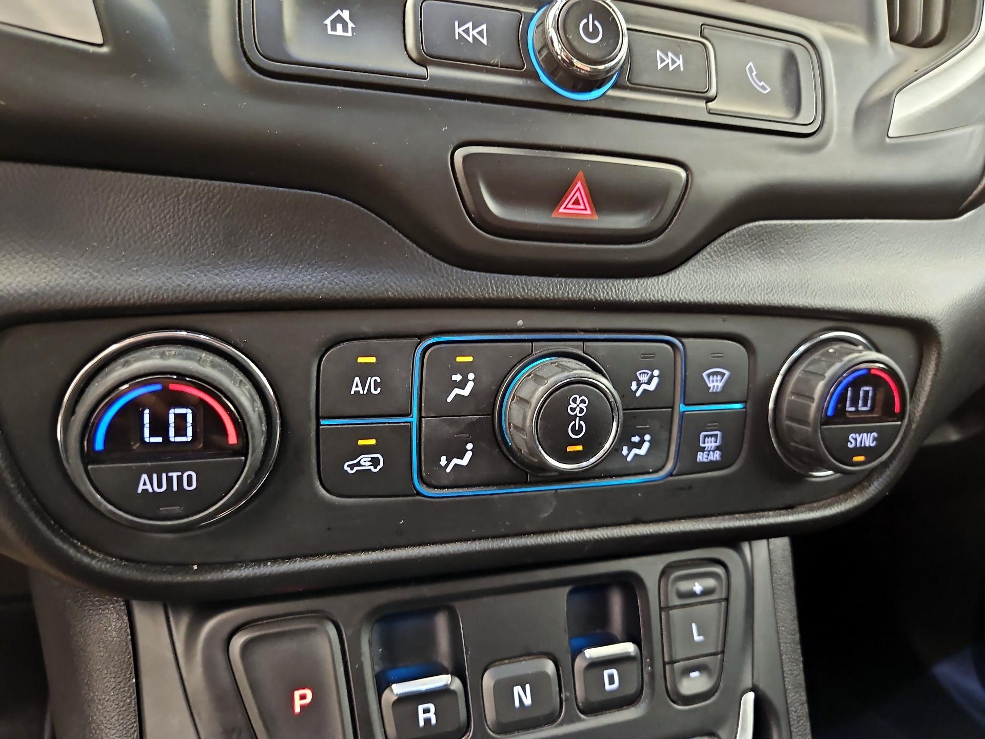 Thumbnail: 2020 GMC Terrain - 16