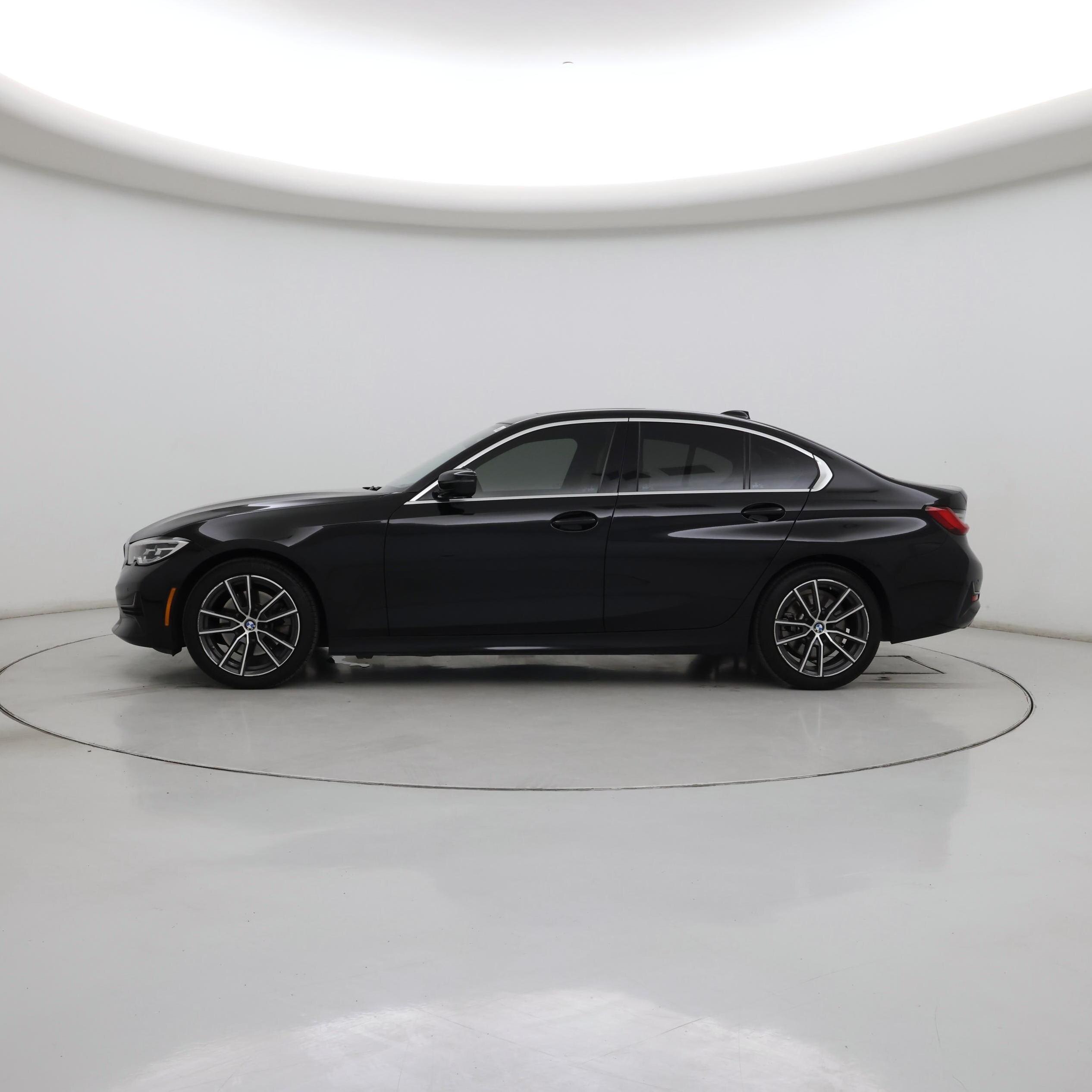 Thumbnail: 2019 BMW 3 Series - 3