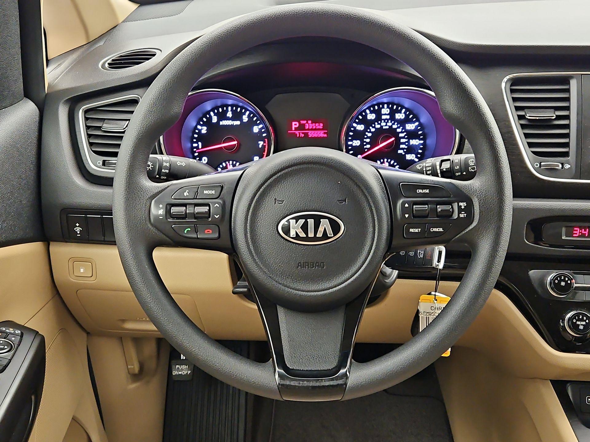 Thumbnail: 2016 Kia Sedona - 10