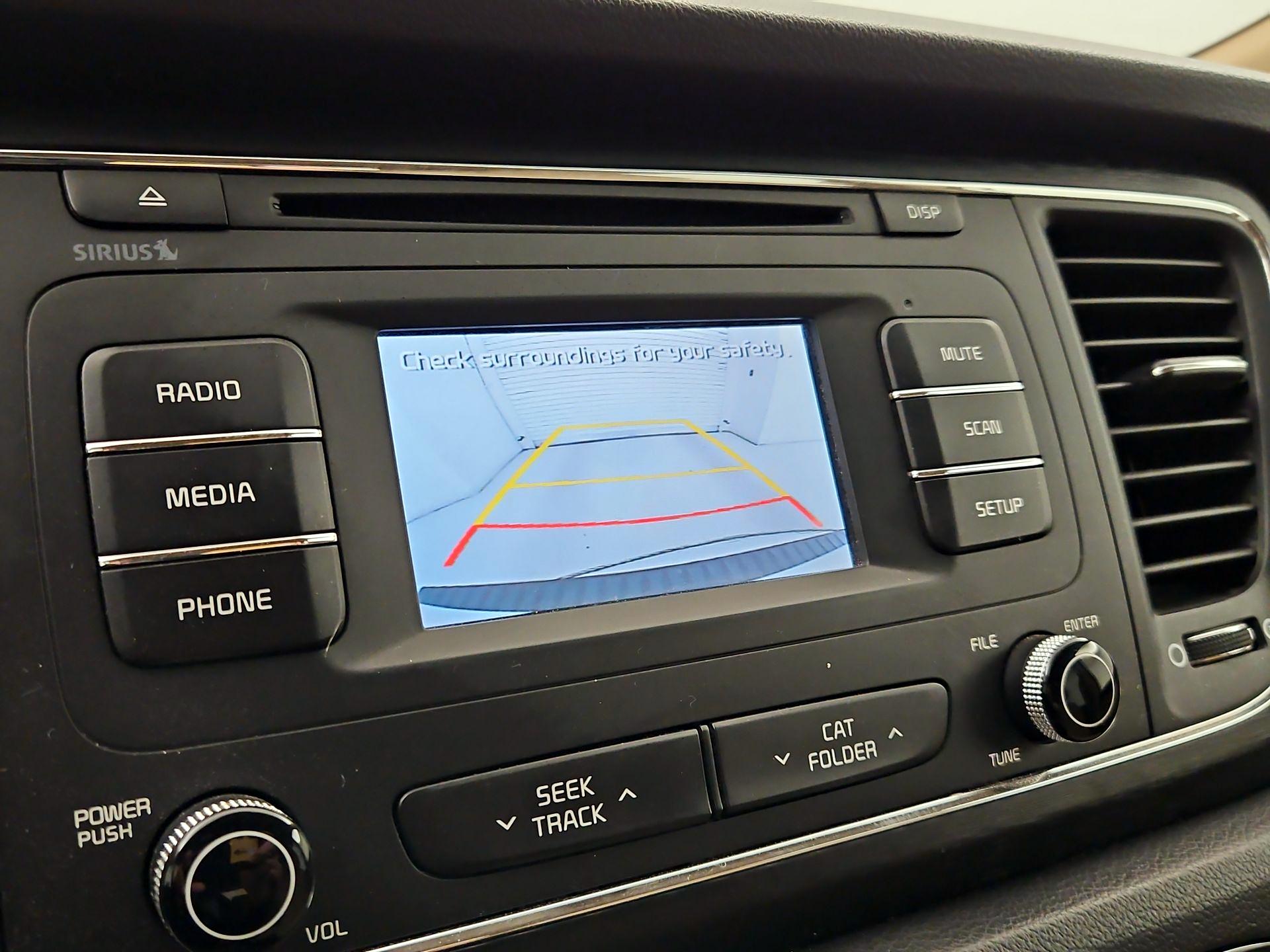 Thumbnail: 2016 Kia Sedona - 14