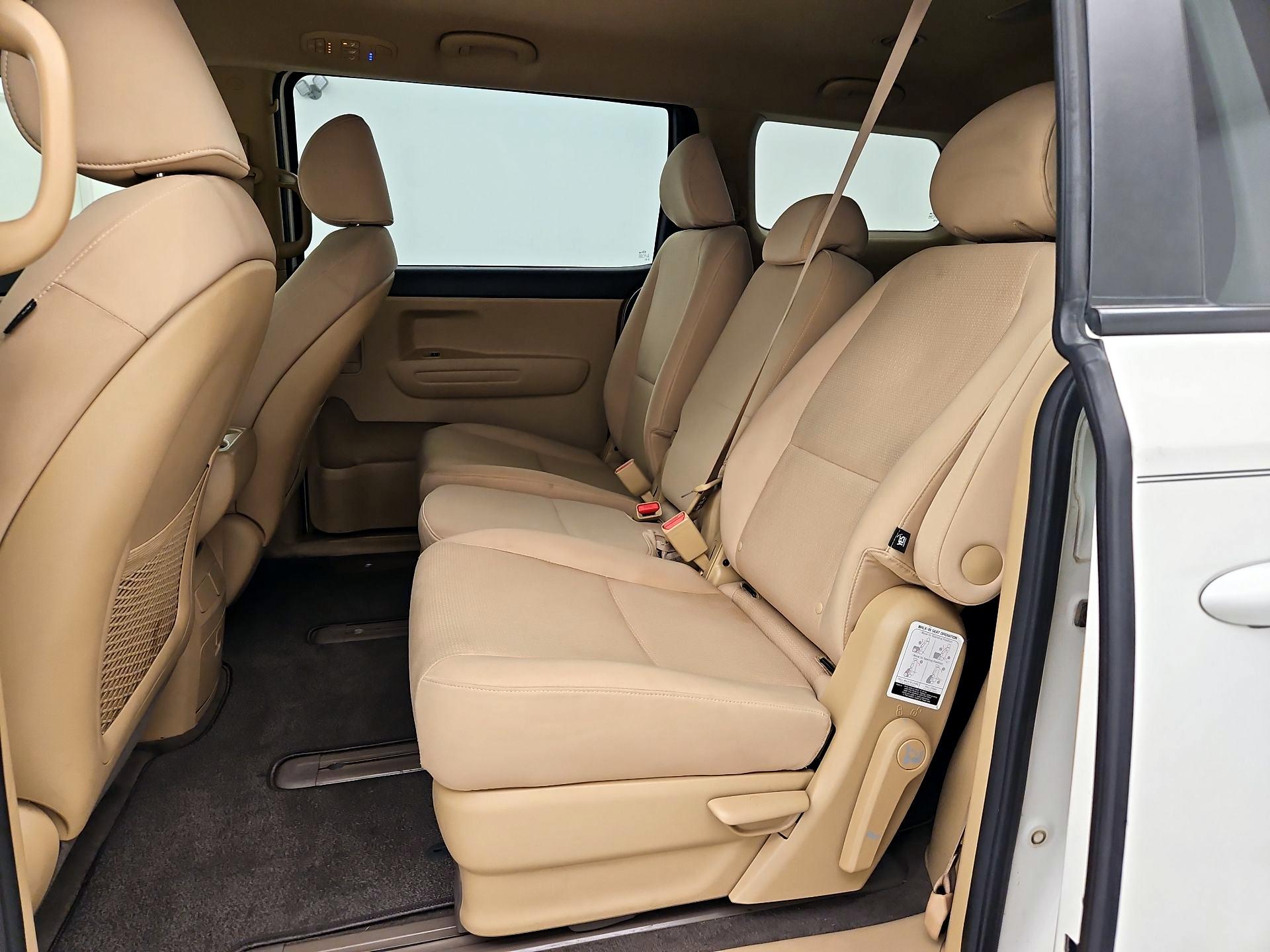 Thumbnail: 2016 Kia Sedona - 19