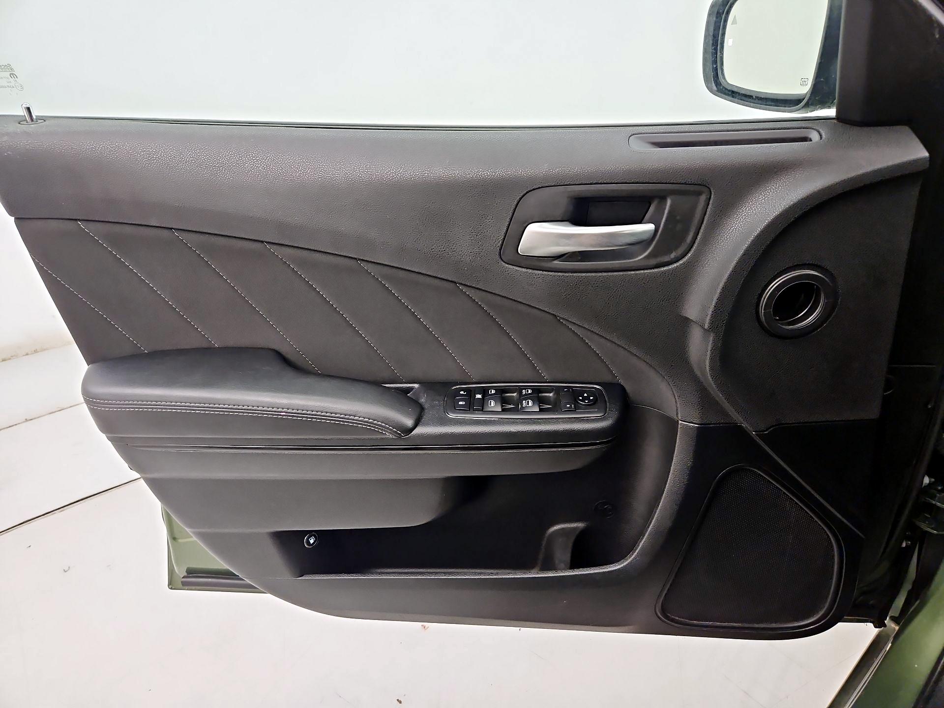 Thumbnail: 2019 Dodge Charger - 12