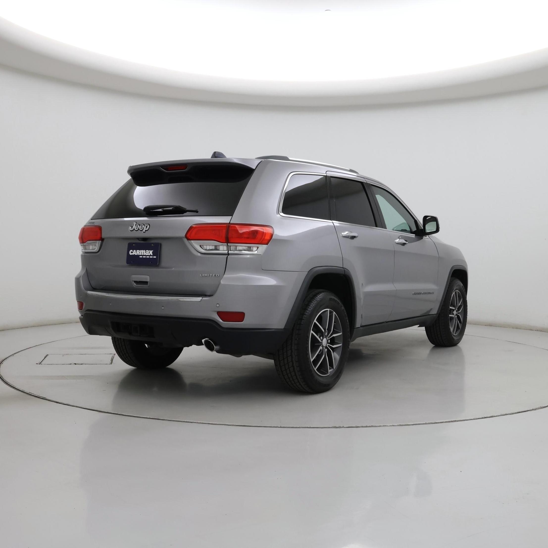 Thumbnail: 2018 Jeep Grand Cherokee - 8