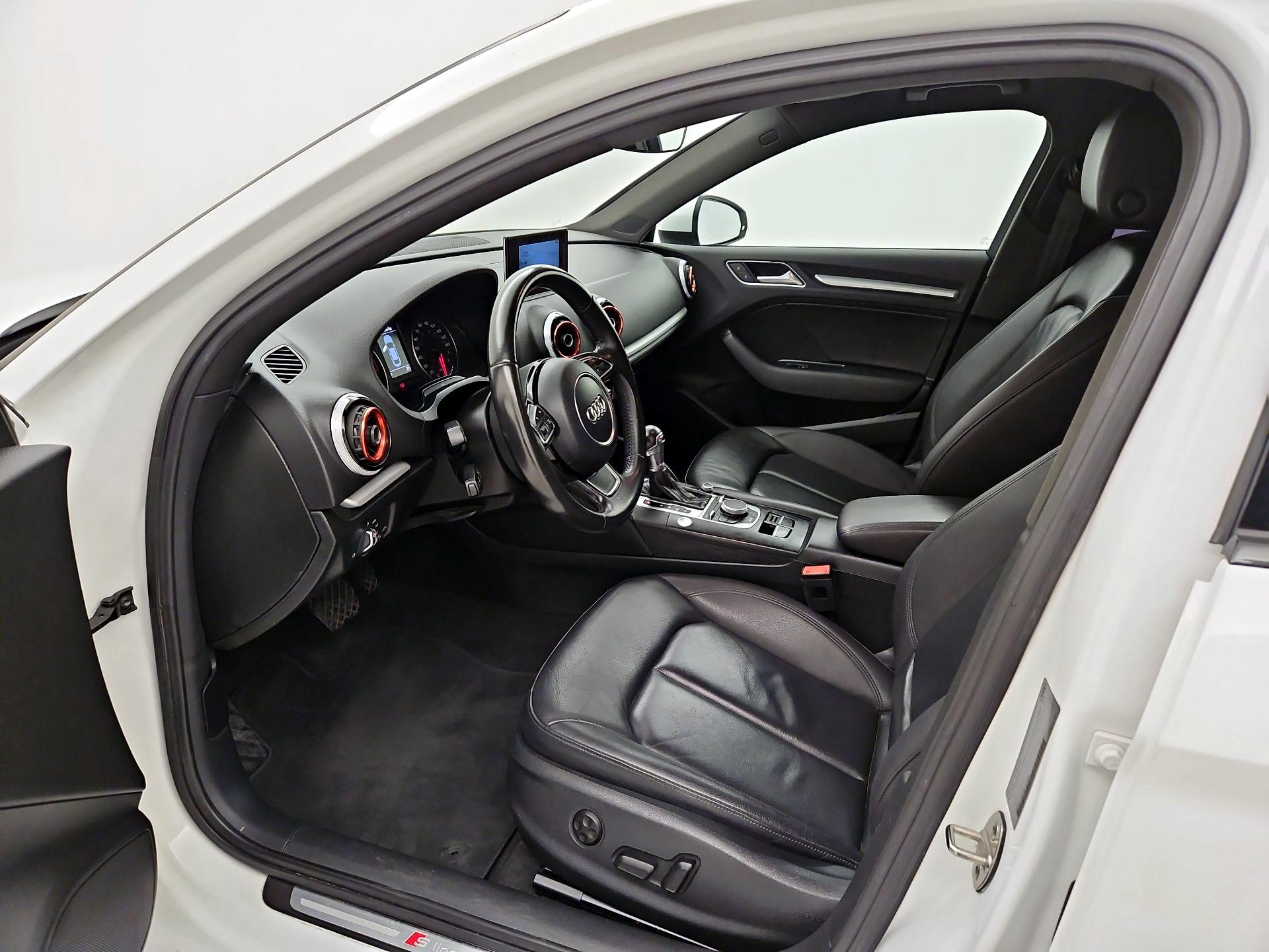 Thumbnail: 2016 Audi A3 - 11