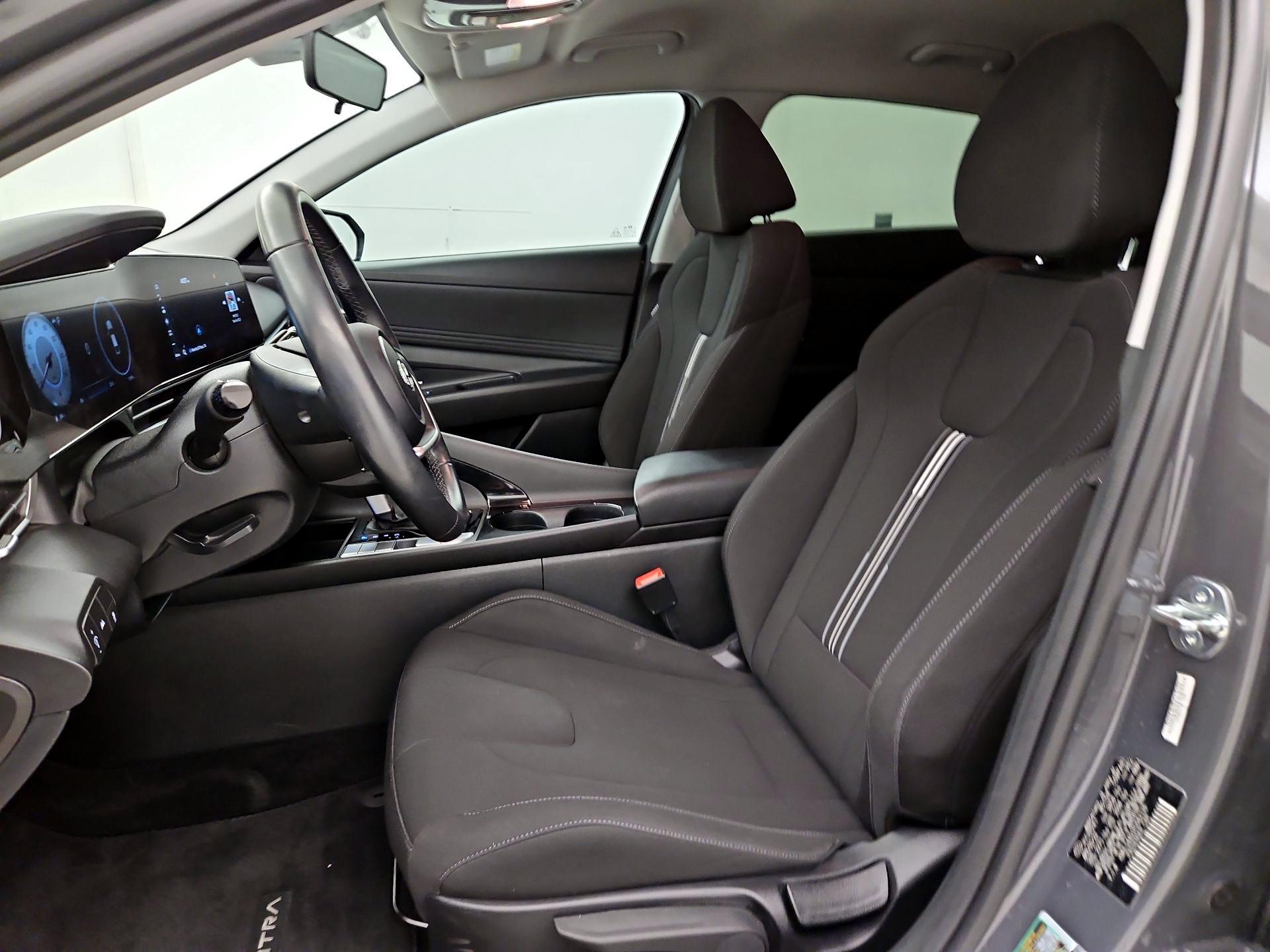 Thumbnail: 2023 Hyundai Elantra - 11