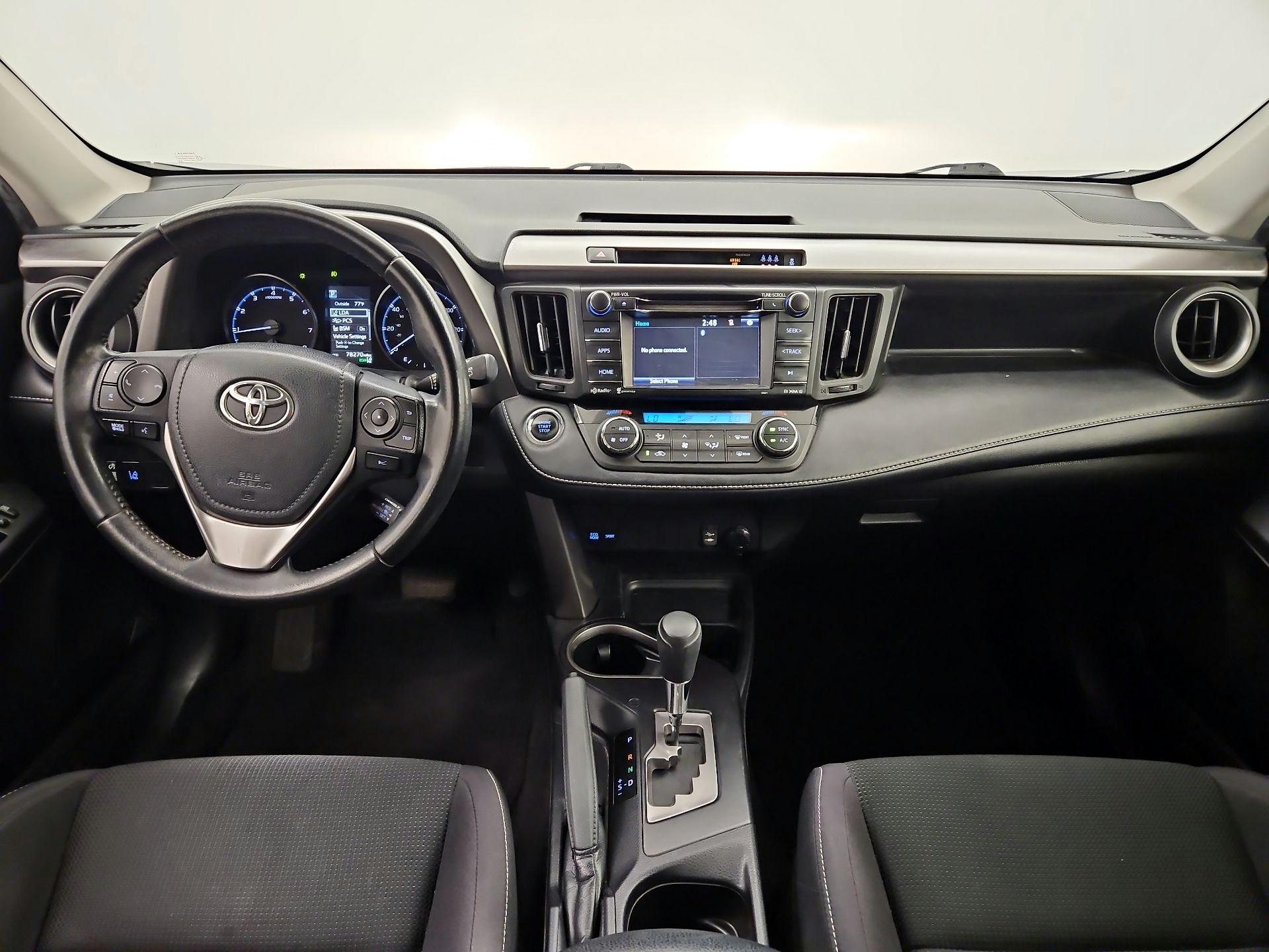 Thumbnail: 2018 Toyota RAV4 - 9