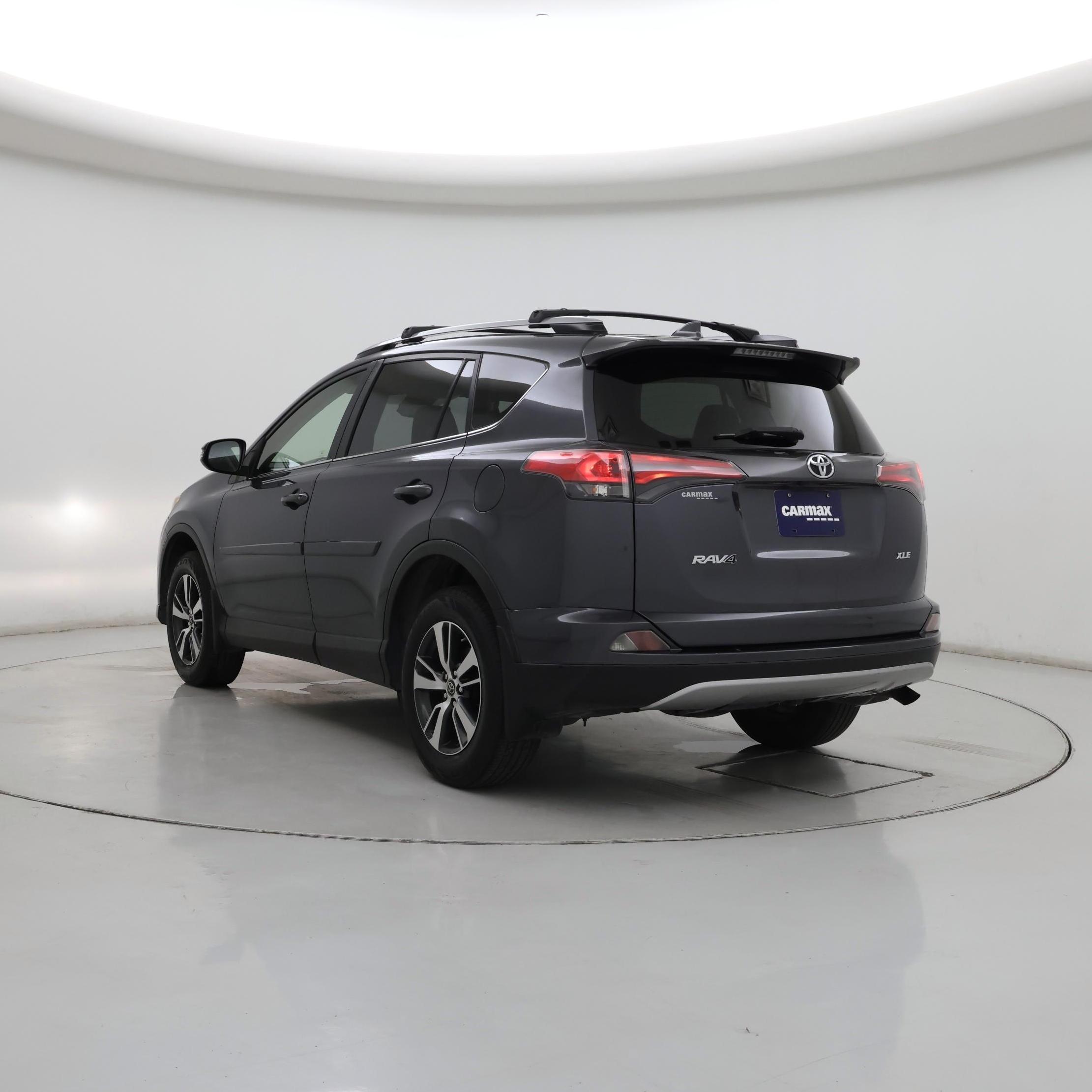 Thumbnail: 2018 Toyota RAV4 - 2