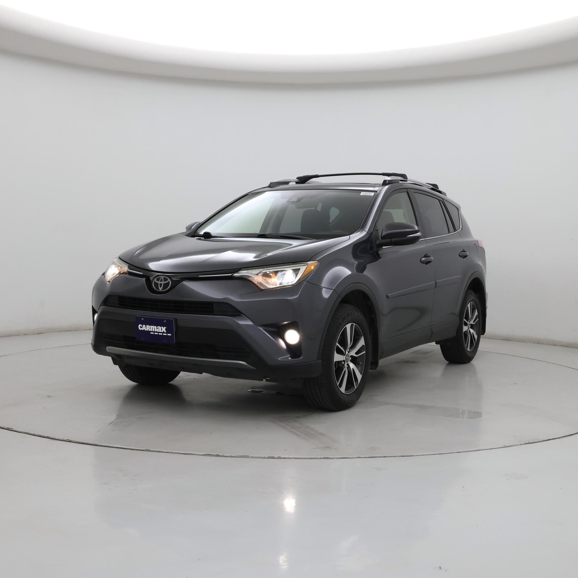Thumbnail: 2018 Toyota RAV4 - 4