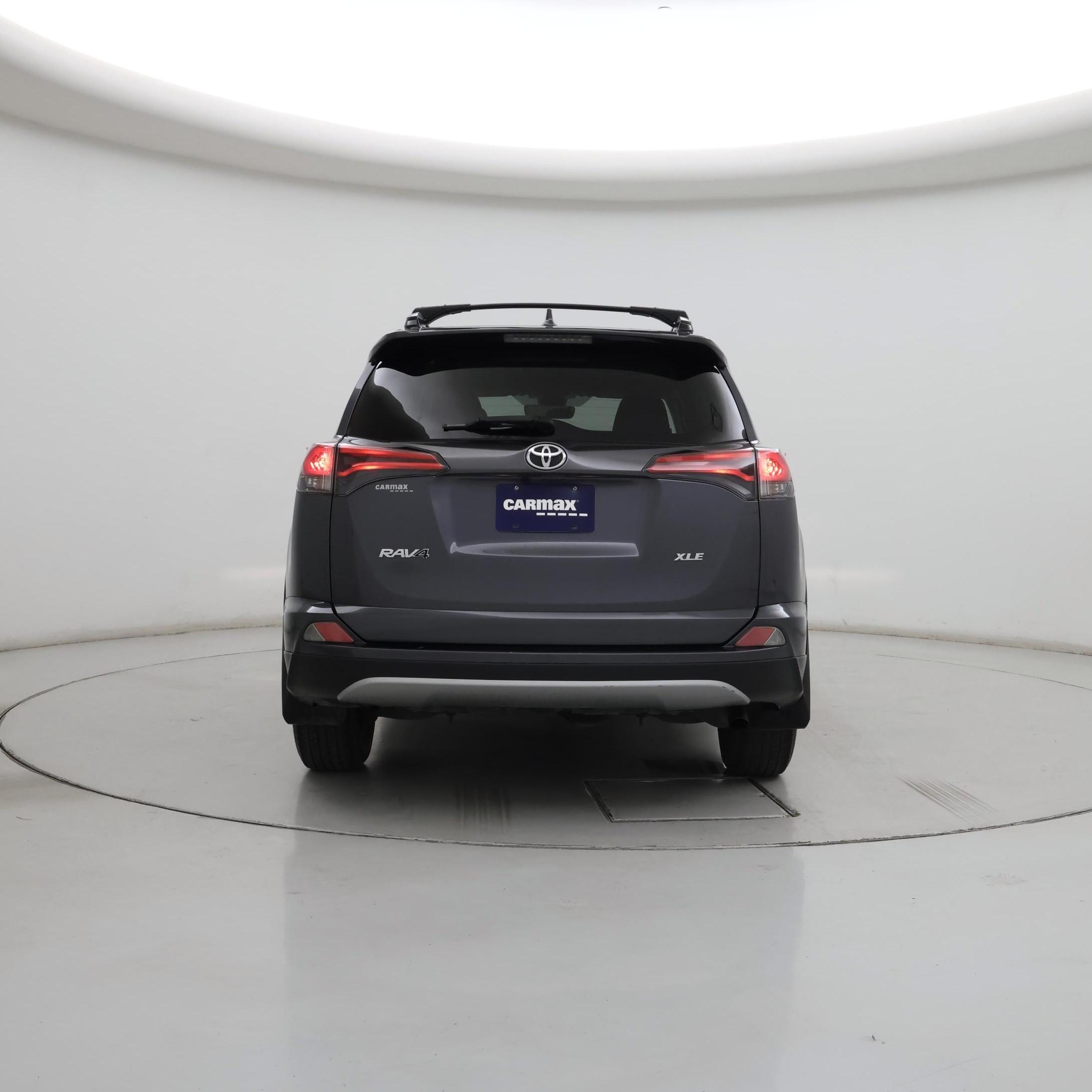 Thumbnail: 2018 Toyota RAV4 - 6