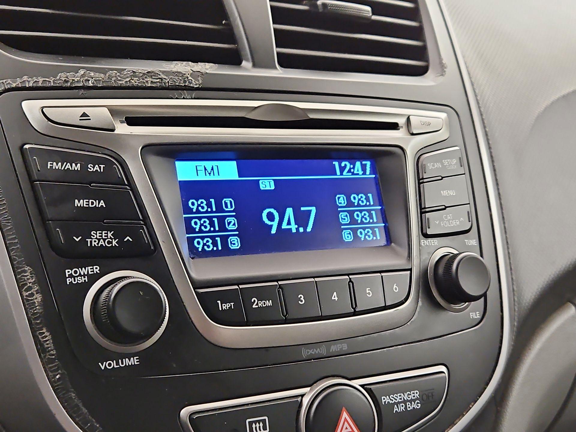 Thumbnail: 2016 Hyundai Accent - 14
