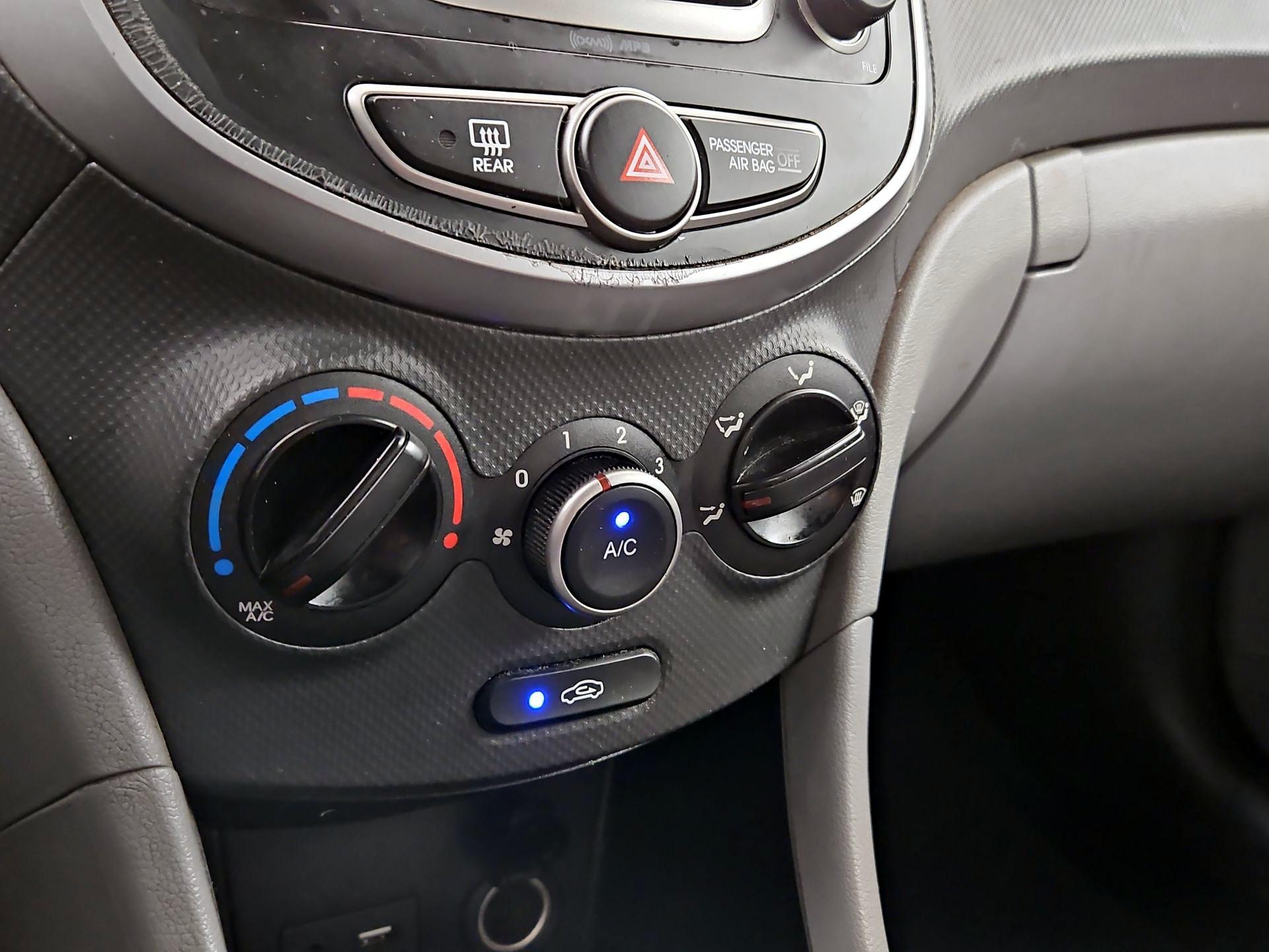 Thumbnail: 2016 Hyundai Accent - 15