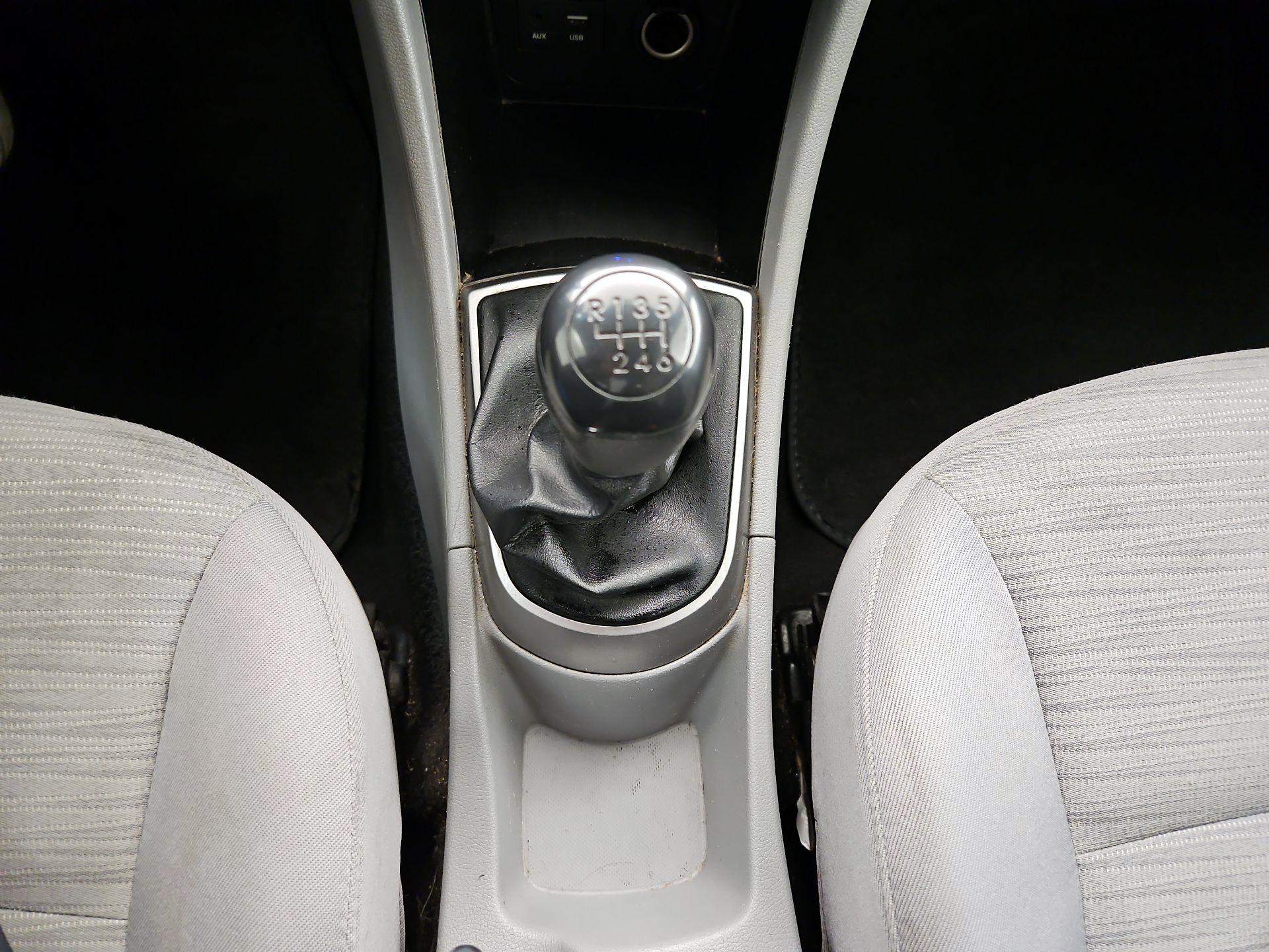 Thumbnail: 2016 Hyundai Accent - 16