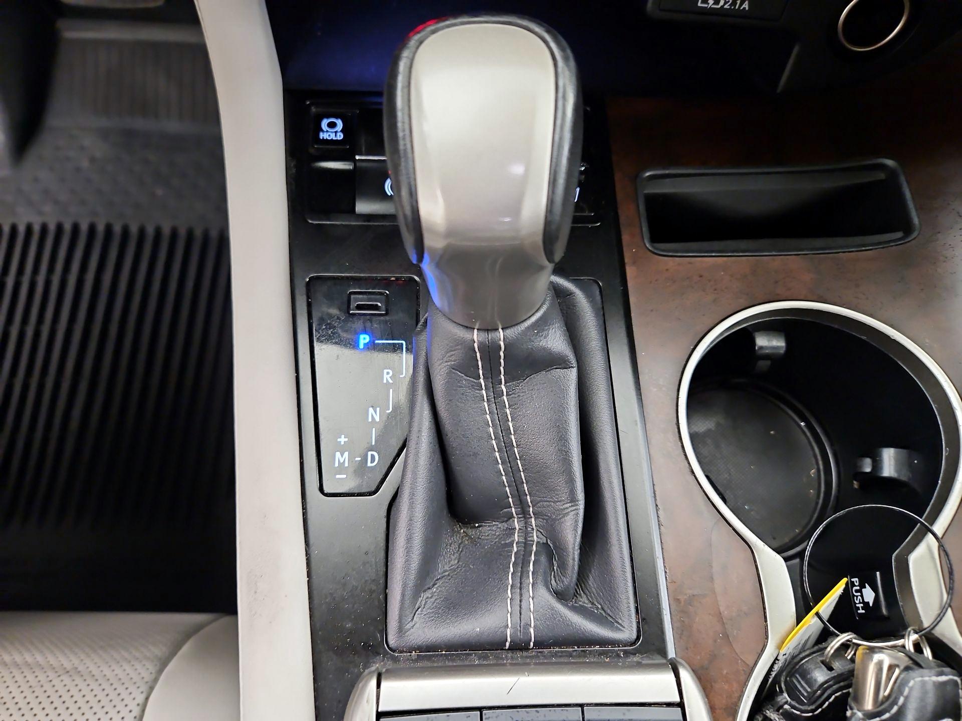 Thumbnail: 2022 Lexus RX - 18