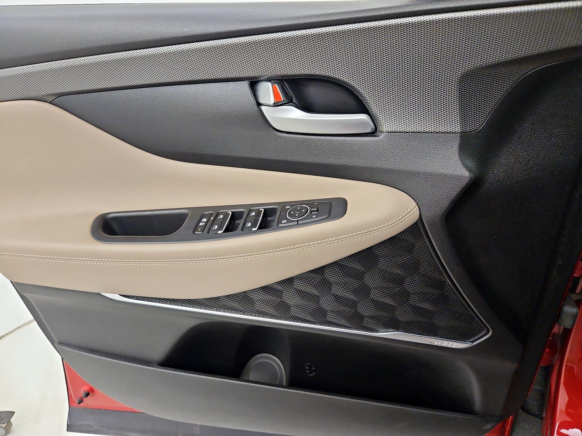 Thumbnail: 2019 Hyundai Santa Fe - 12