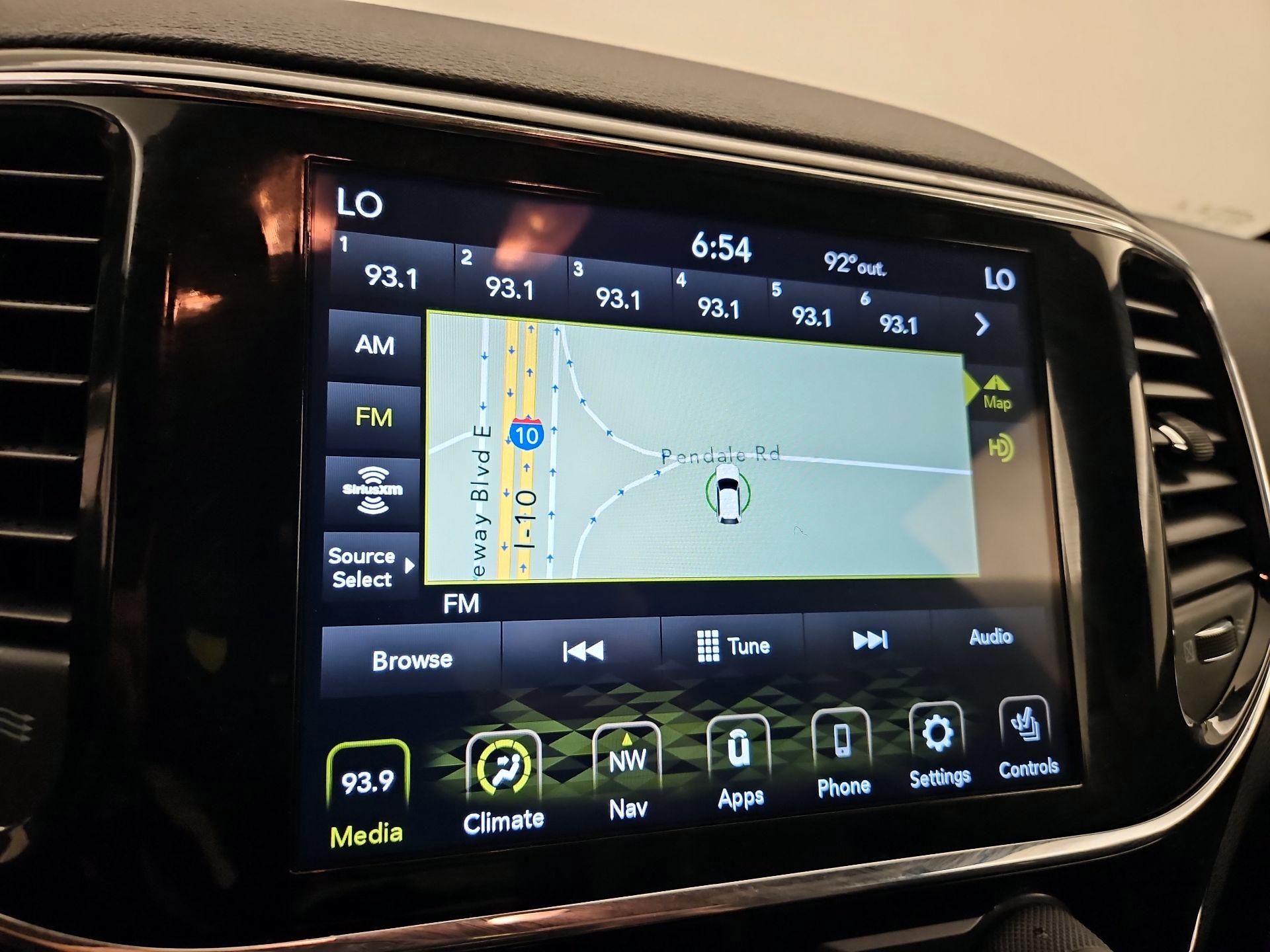 Thumbnail: 2019 Jeep Grand Cherokee - 16