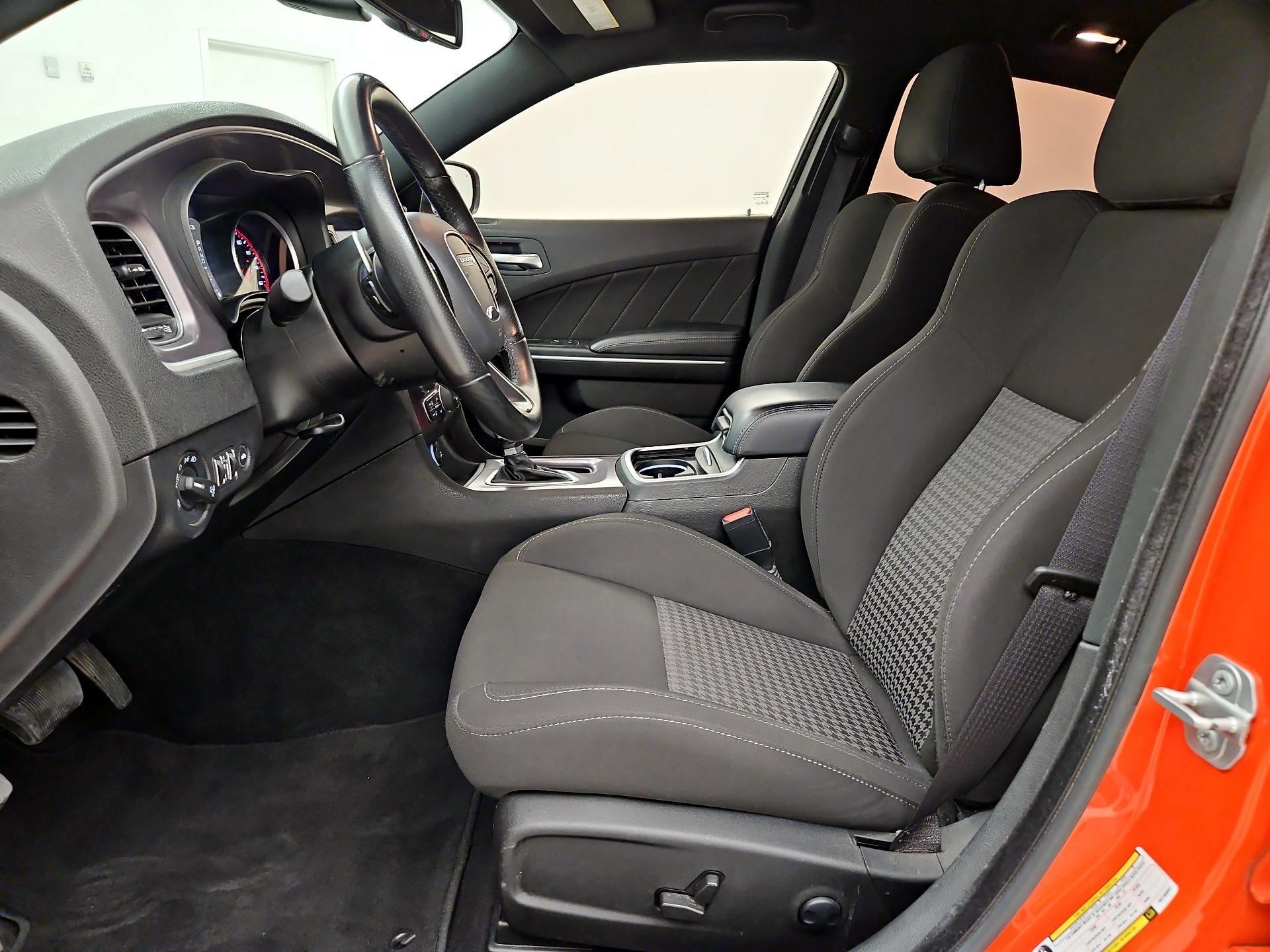 Thumbnail: 2022 Dodge Charger - 11