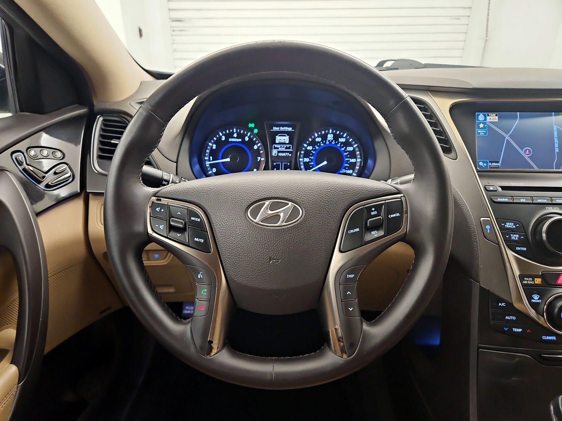 Thumbnail: 2013 Hyundai Azera - 10