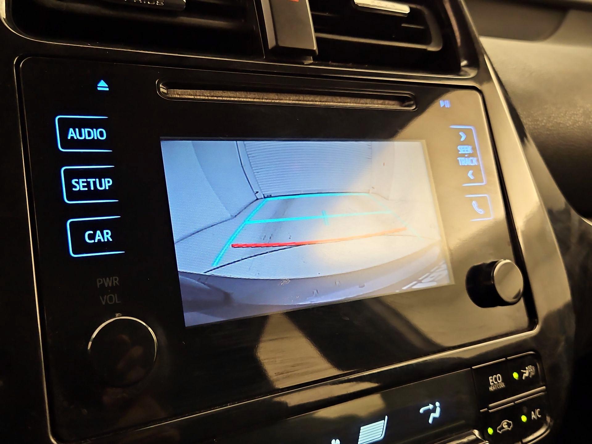 Thumbnail: 2017 Toyota Prius - 14