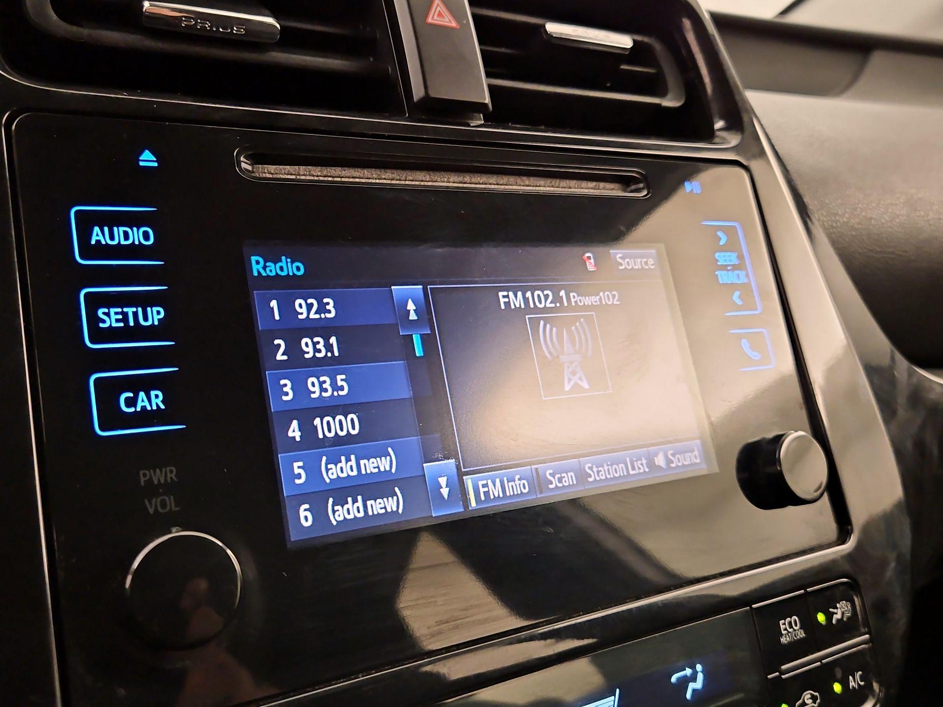 Thumbnail: 2017 Toyota Prius - 15