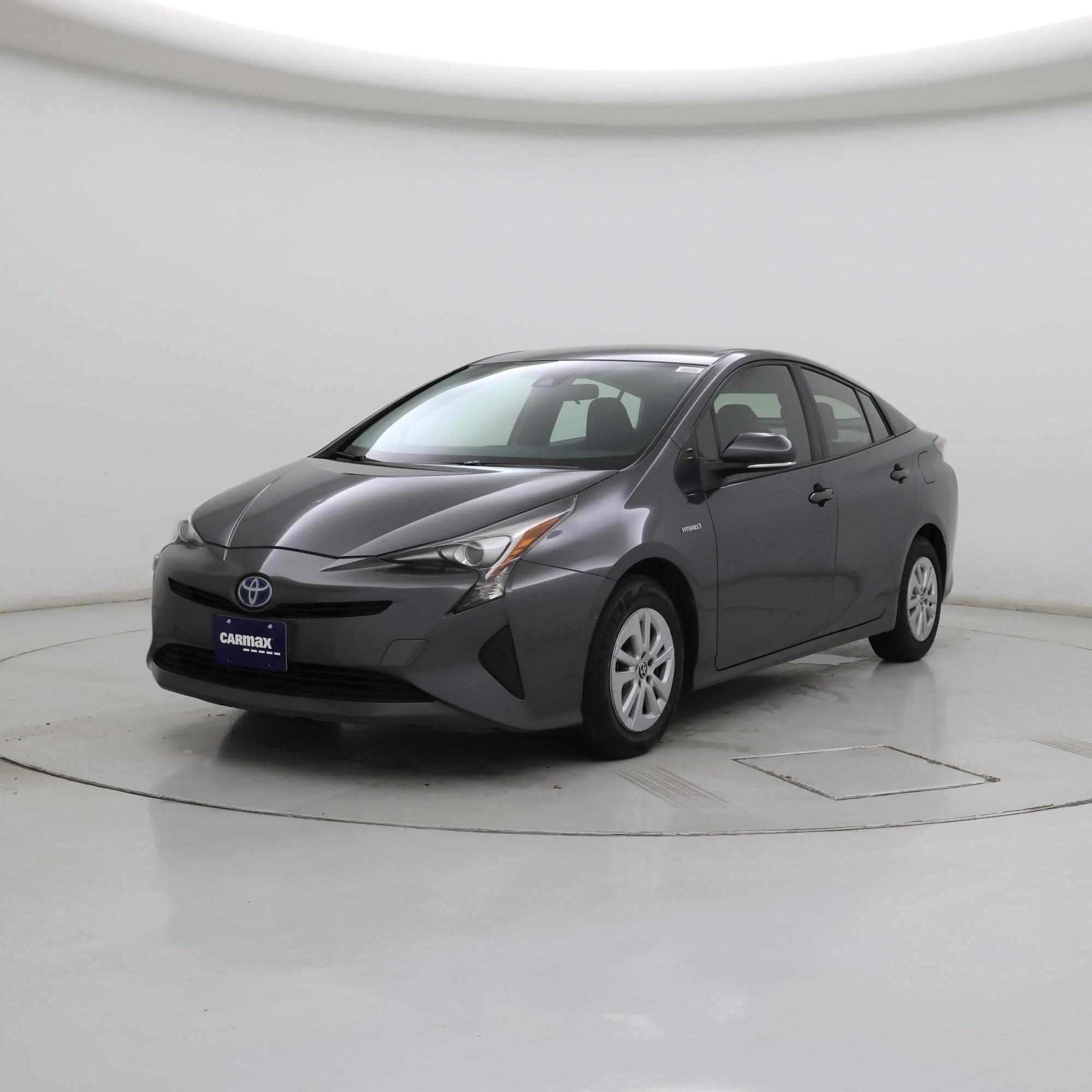 Thumbnail: 2017 Toyota Prius - 4